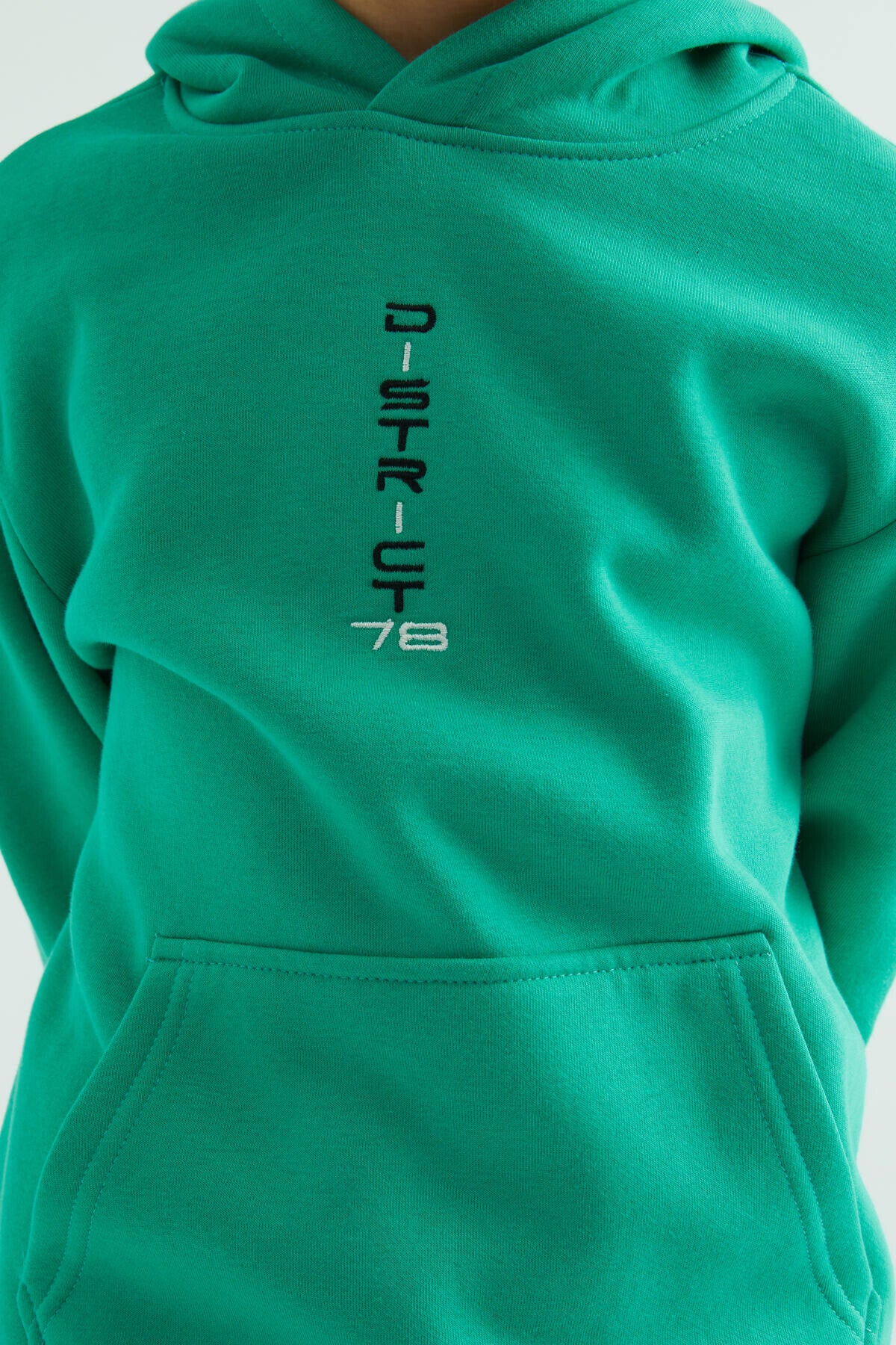 Deniz Yeşili Ön Ve Kapüşon Yazı Detaylı Standart Kalıp Erkek Çocuk Sweatshirt - 11037