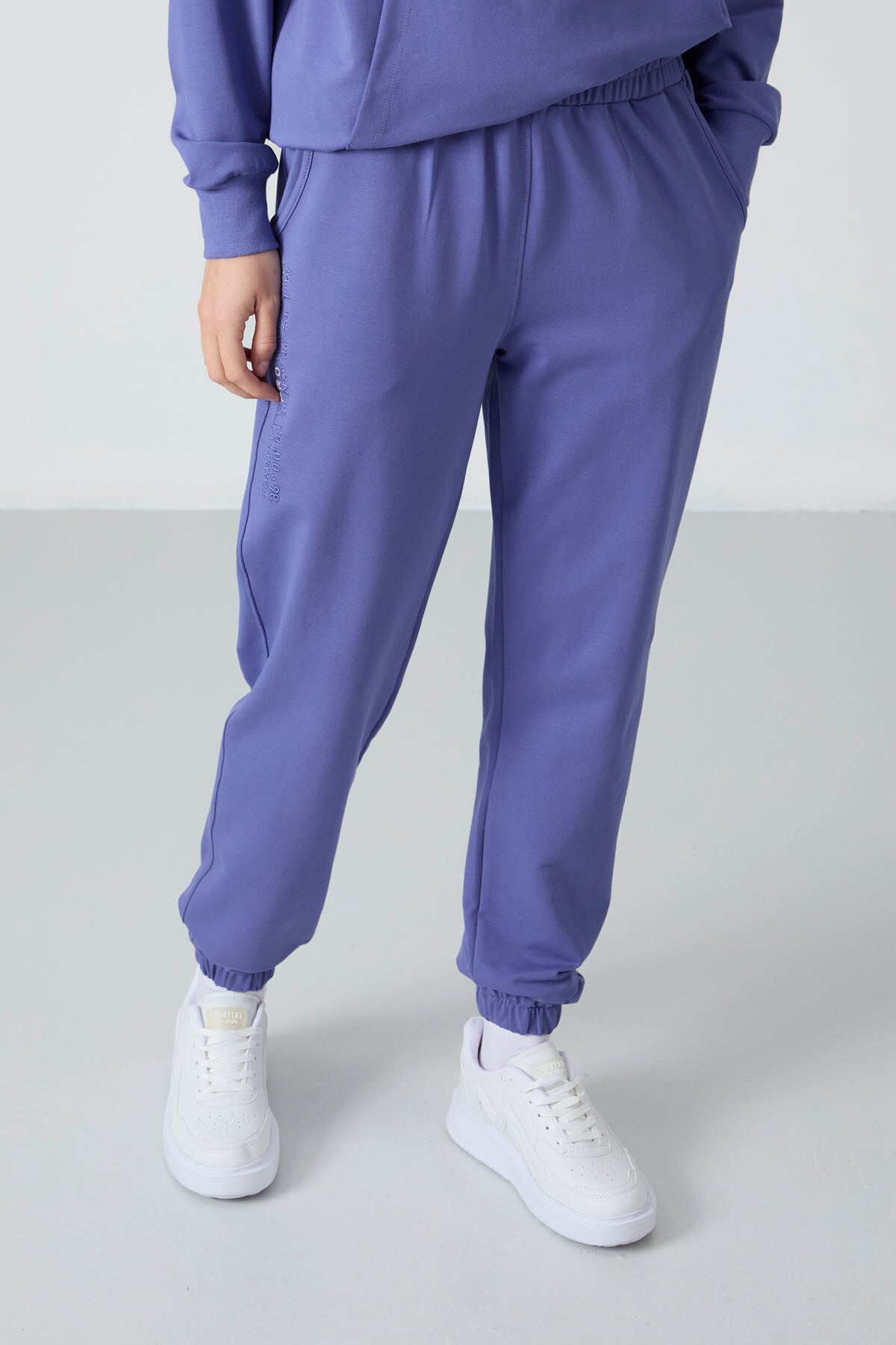 Eflatun Kapüşonlu Kanguru Cep Oversize Lastik Paça Kadın Eşofman Takımı - 95288