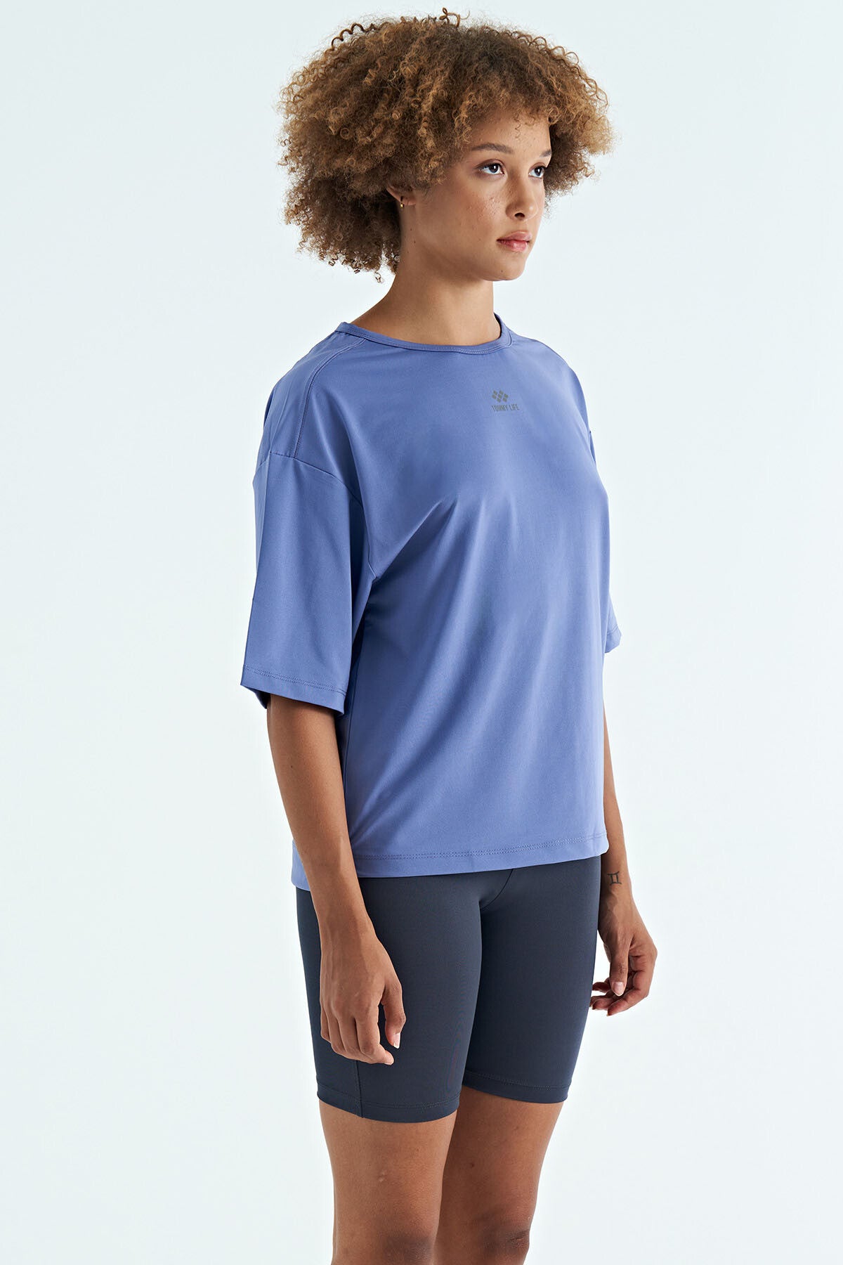 Eflatun O Yaka Baskı Detaylı Oversize Kısa Kol Kadın T-Shirt - 97263