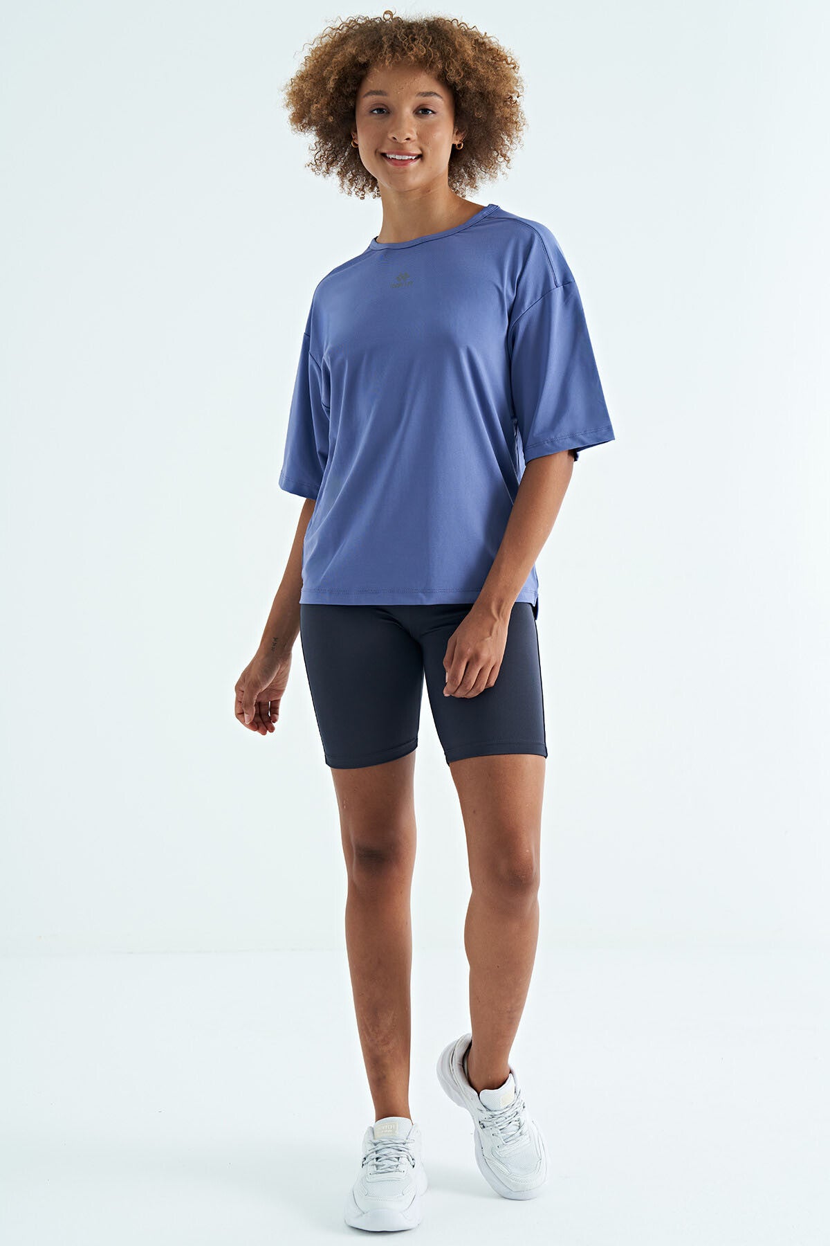 Eflatun O Yaka Baskı Detaylı Oversize Kısa Kol Kadın T-Shirt - 97263
