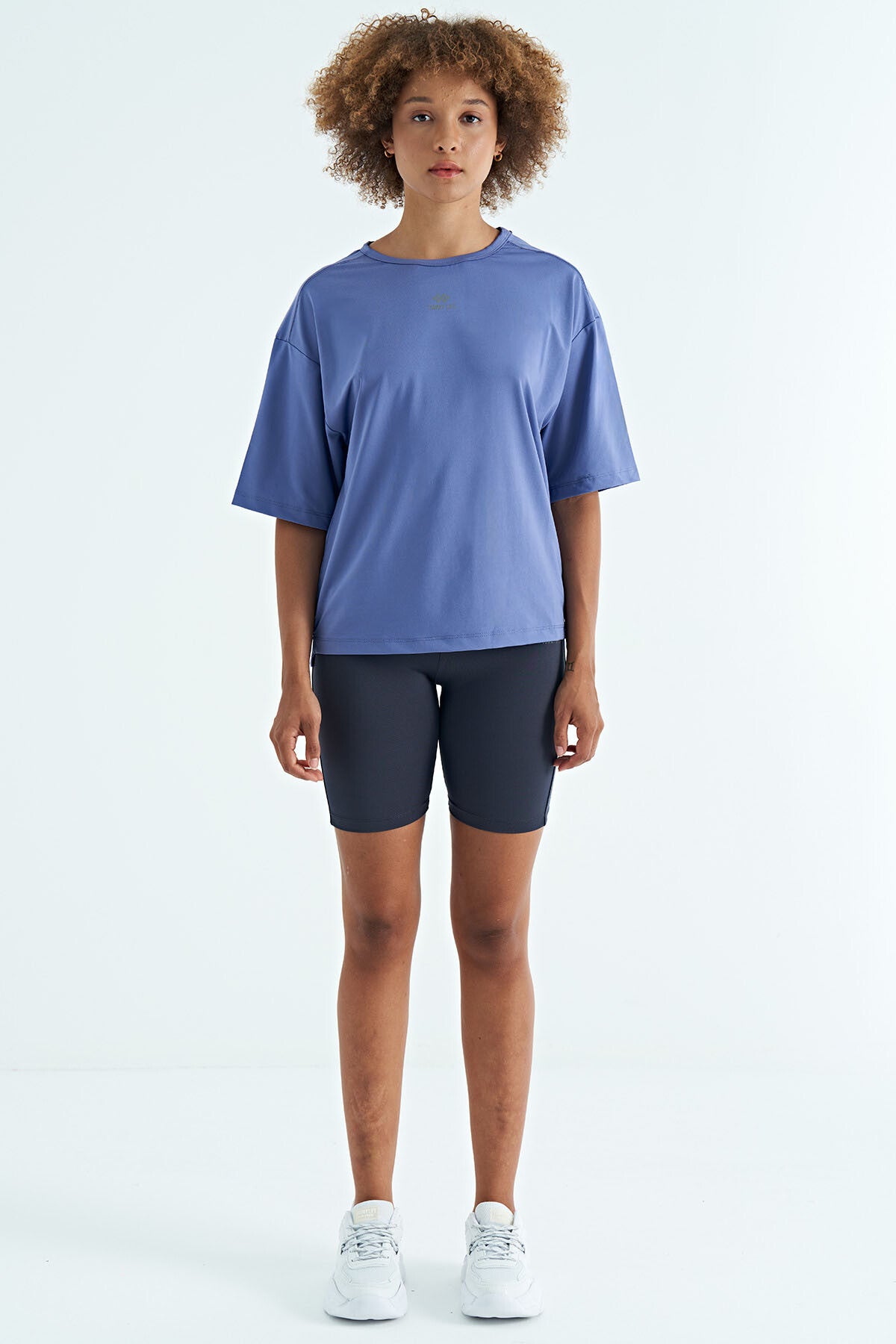 Eflatun O Yaka Baskı Detaylı Oversize Kısa Kol Kadın T-Shirt - 97263