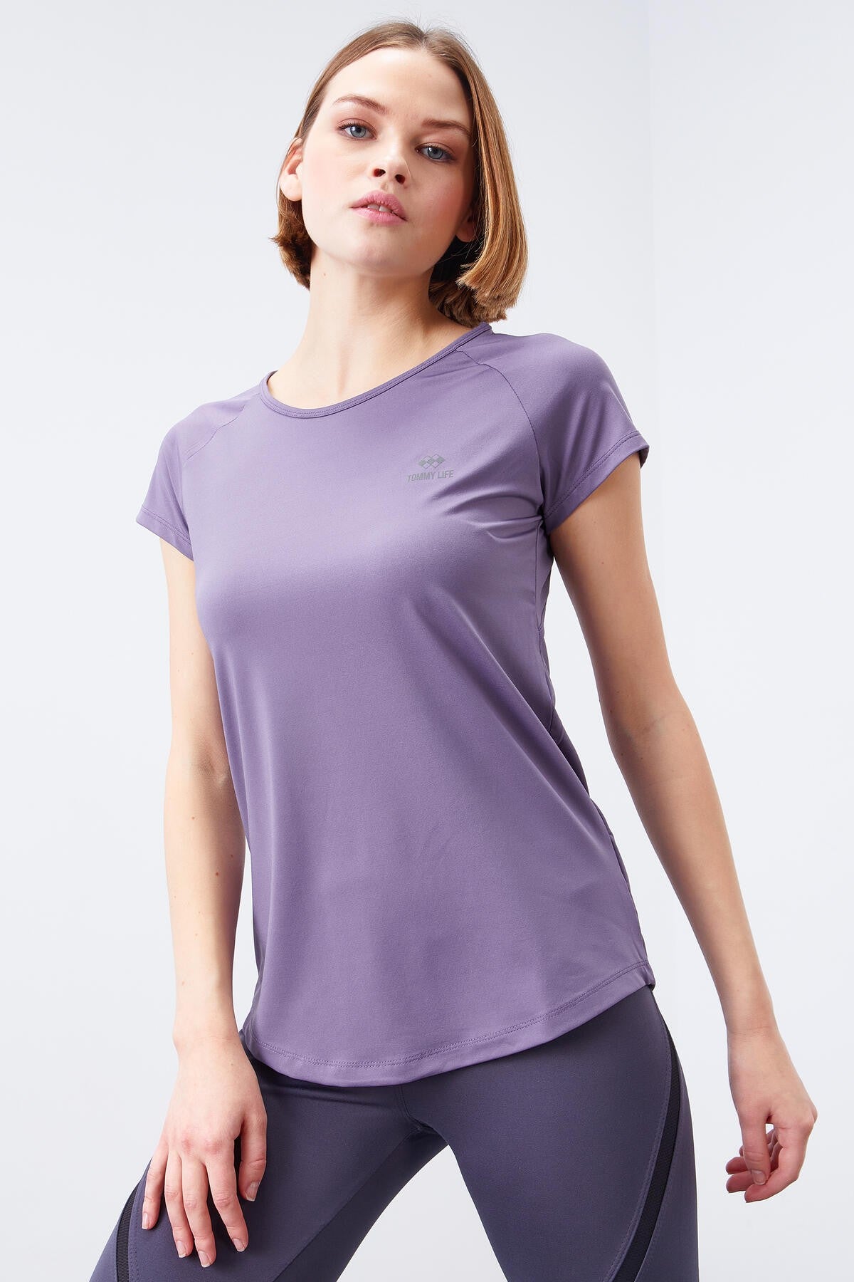 Eflatun Sırt Pencereli Kısa Kol Standart Kalıp O Yaka Kadın T-Shirt - 97101