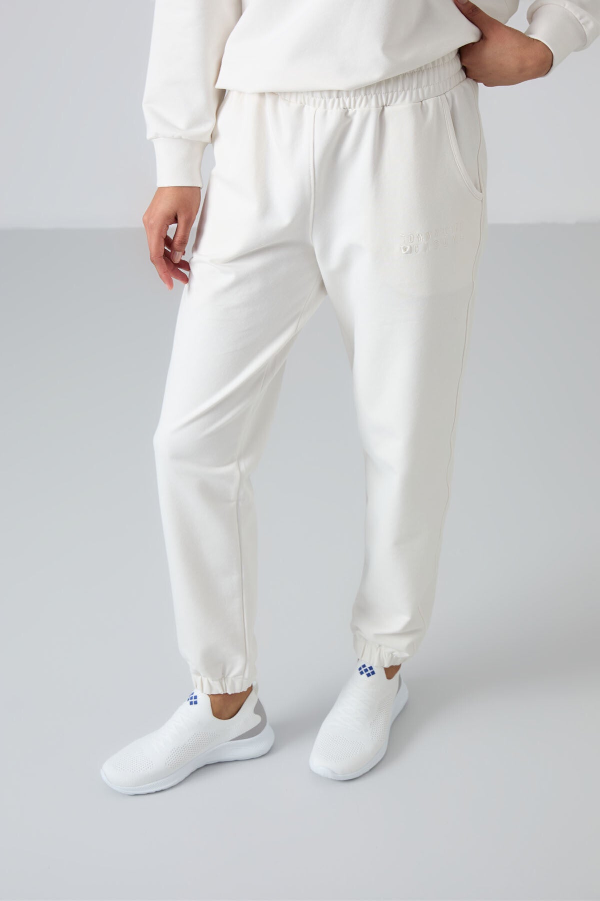 Ekru Basic Pamuklu O Yaka Oversize Lastik Paça Kadın Eşofman Takım - 95287