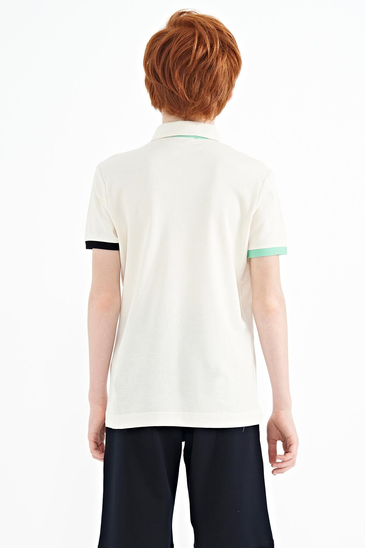 Ekru Ön Cep Detaylı Baskılı Standart Kalıp Polo Yaka Erkek Çocuk T-Shirt - 11102