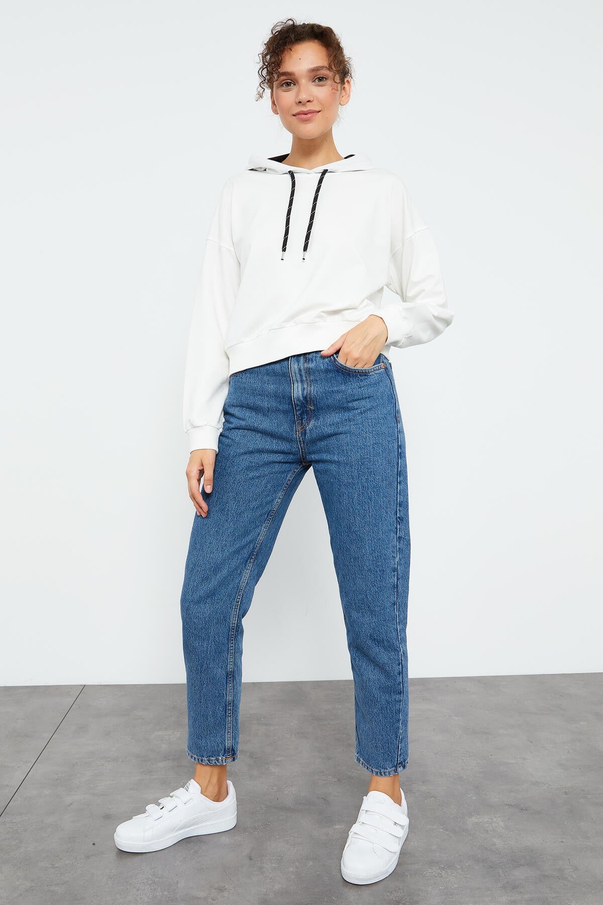 Ekru Uzun Kol Rahat Form Kapüşonlu Kadın Sweatshirt - 97115
