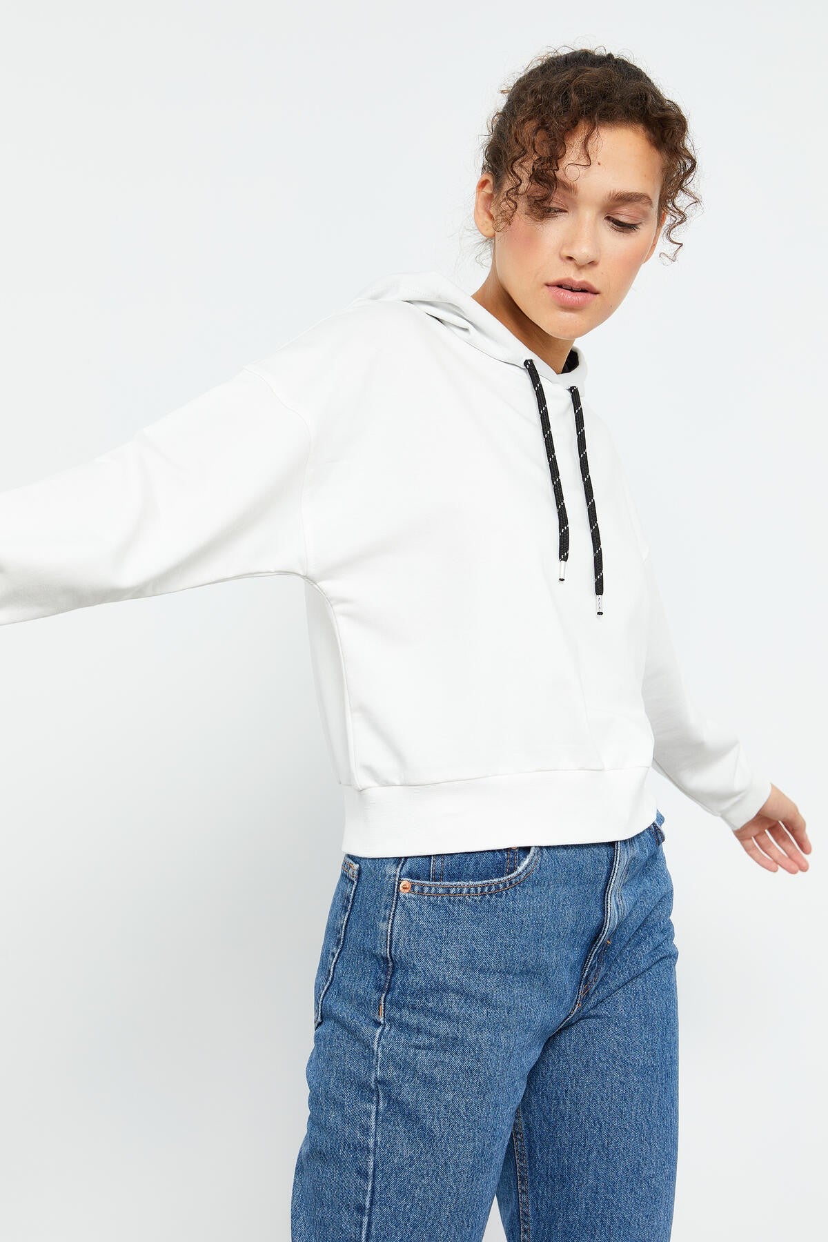 Ekru Uzun Kol Rahat Form Kapüşonlu Kadın Sweatshirt - 97115