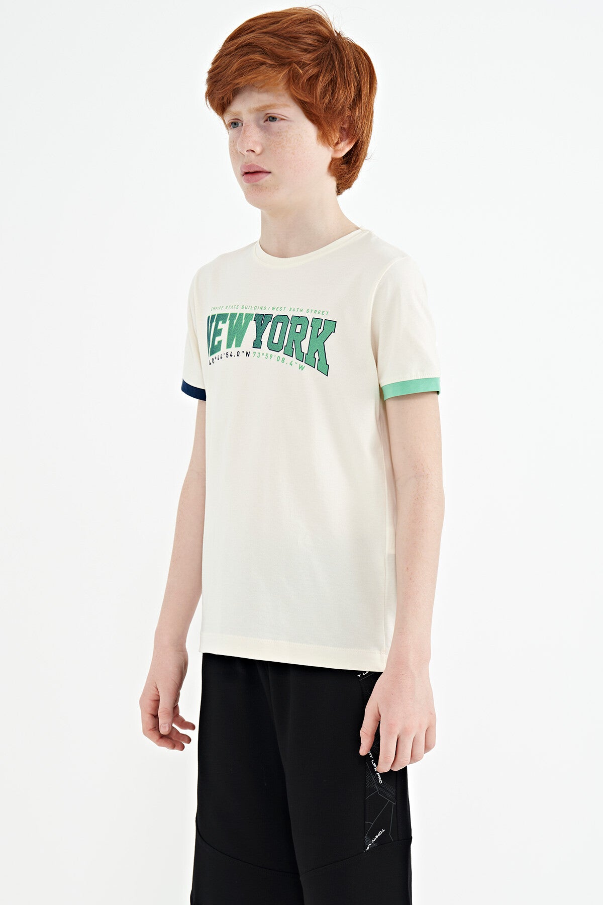 Ekru Yazı Baskılı Standart Kalıp O Yaka Erkek  Çocuk T-Shirt - 11105