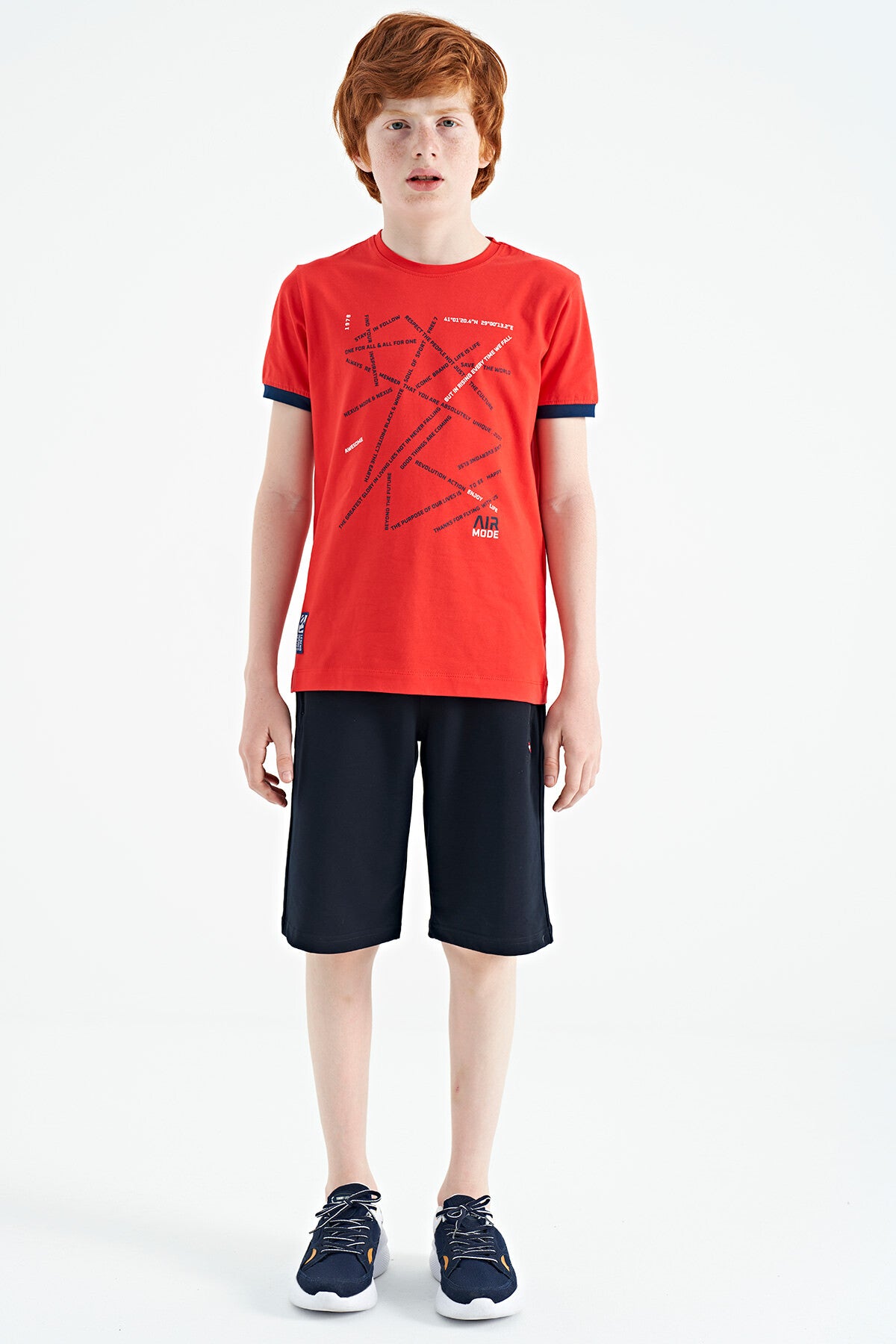 Fiesta Minimal Yazı Baskılı Standart Kalıp O Yaka Erkek Çocuk T-Shirt - 11132