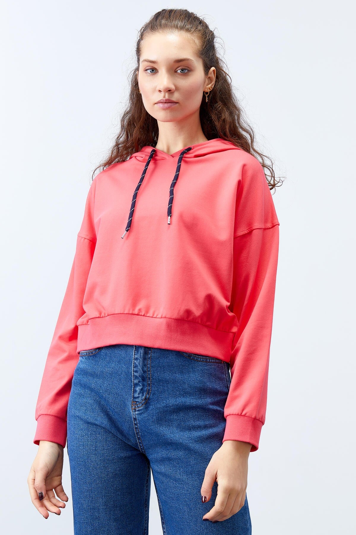 Fuşya Uzun Kol Rahat Form Kapüşonlu Kadın Sweatshirt - 97115