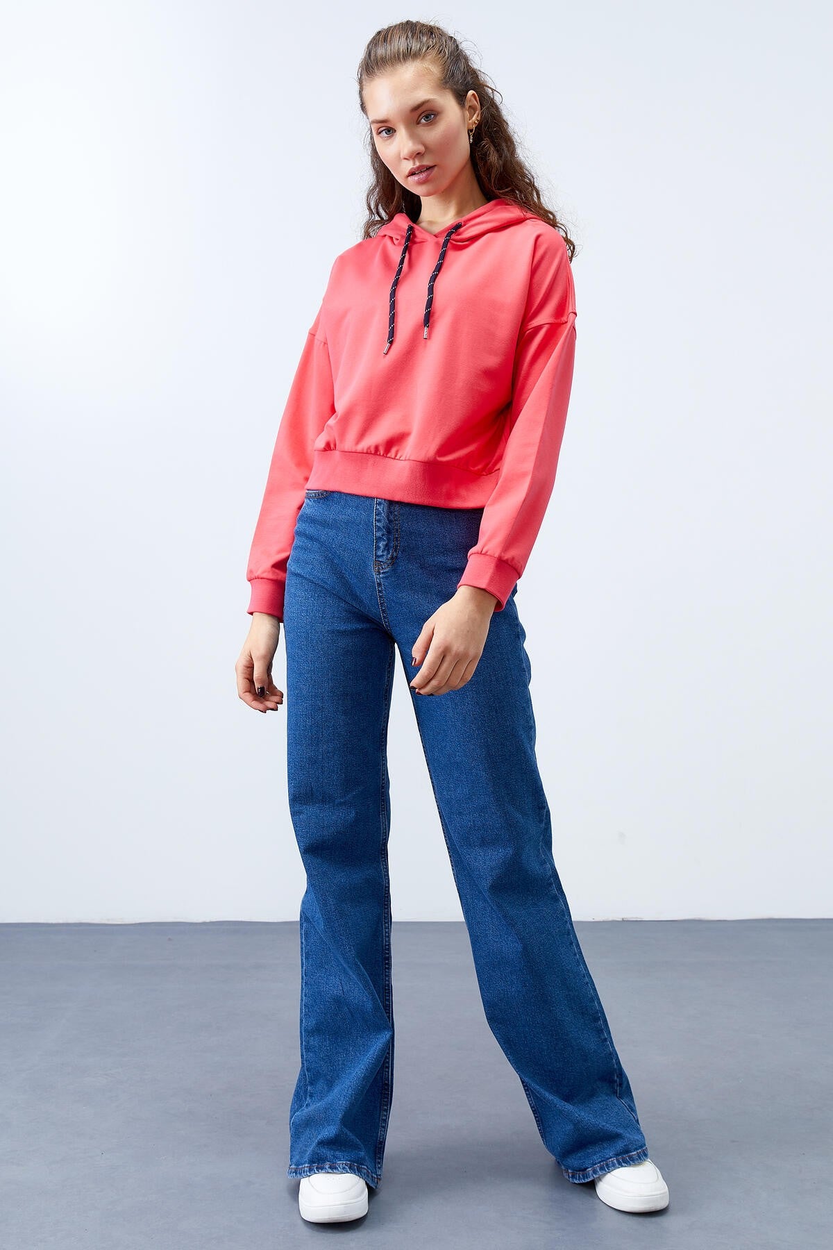 Fuşya Uzun Kol Rahat Form Kapüşonlu Kadın Sweatshirt - 97115