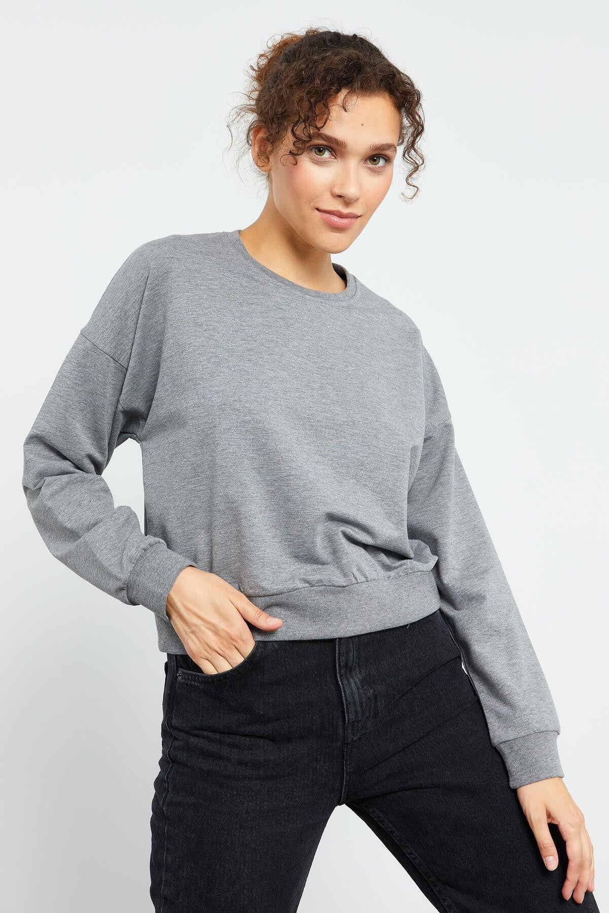 Gri Melanj Basic Rahat Form O Yaka Kadın Sweatshirt - 97114