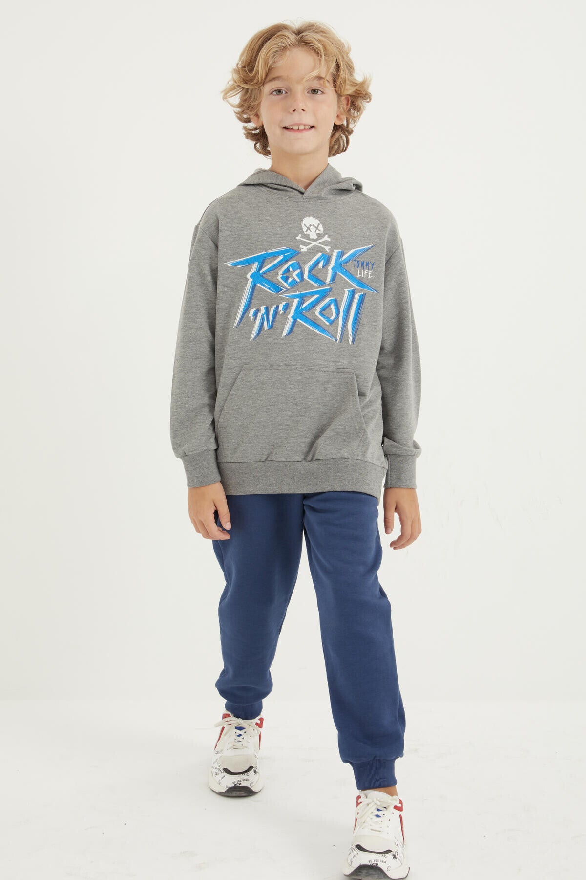 Gri Melanj Yazı Baskılı Kanguru Cepli Kapüşonlu Standart Kalıp Erkek Çocuk Sweatshirt - 11002
