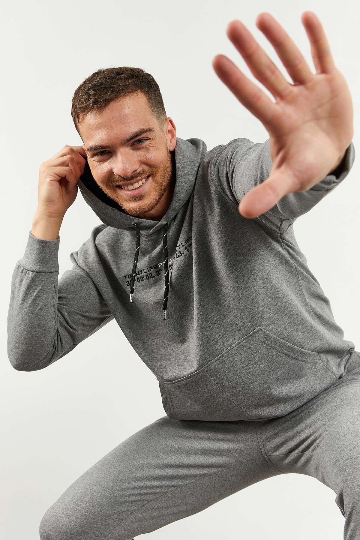 Gri Melanj Kapüşonlu Kanguru Cep Lastik Paça Erkek Oversize Eşofman Takımı - 85117