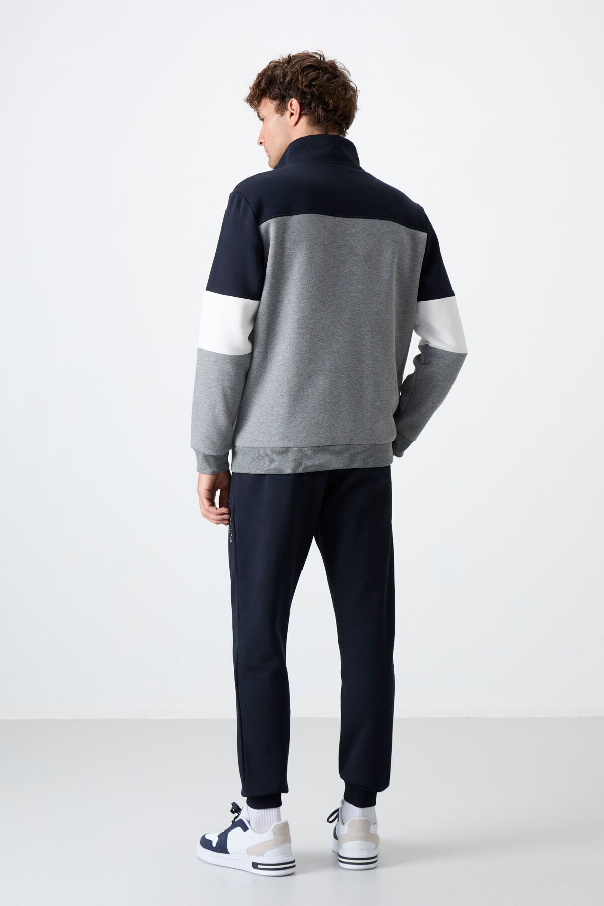 Gri Melanj - Lacivert Dik Yaka  Renk Geçişli İçi Polarlı Erkek Eşofman Takımı  - 85186