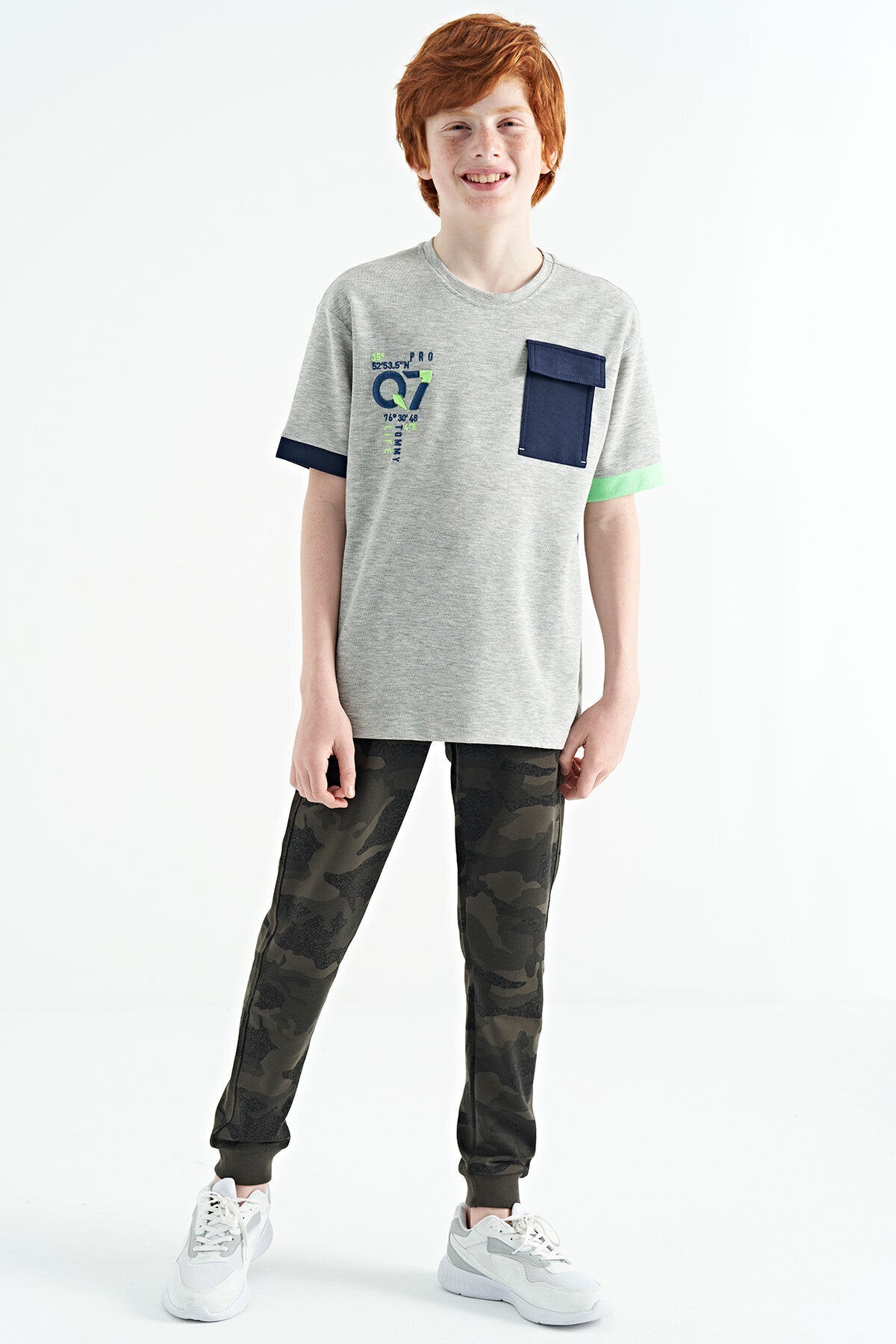 Gri Melanj O Yaka Oversize Cep Detaylı Erkek Çocuk T-Shirt - 11152