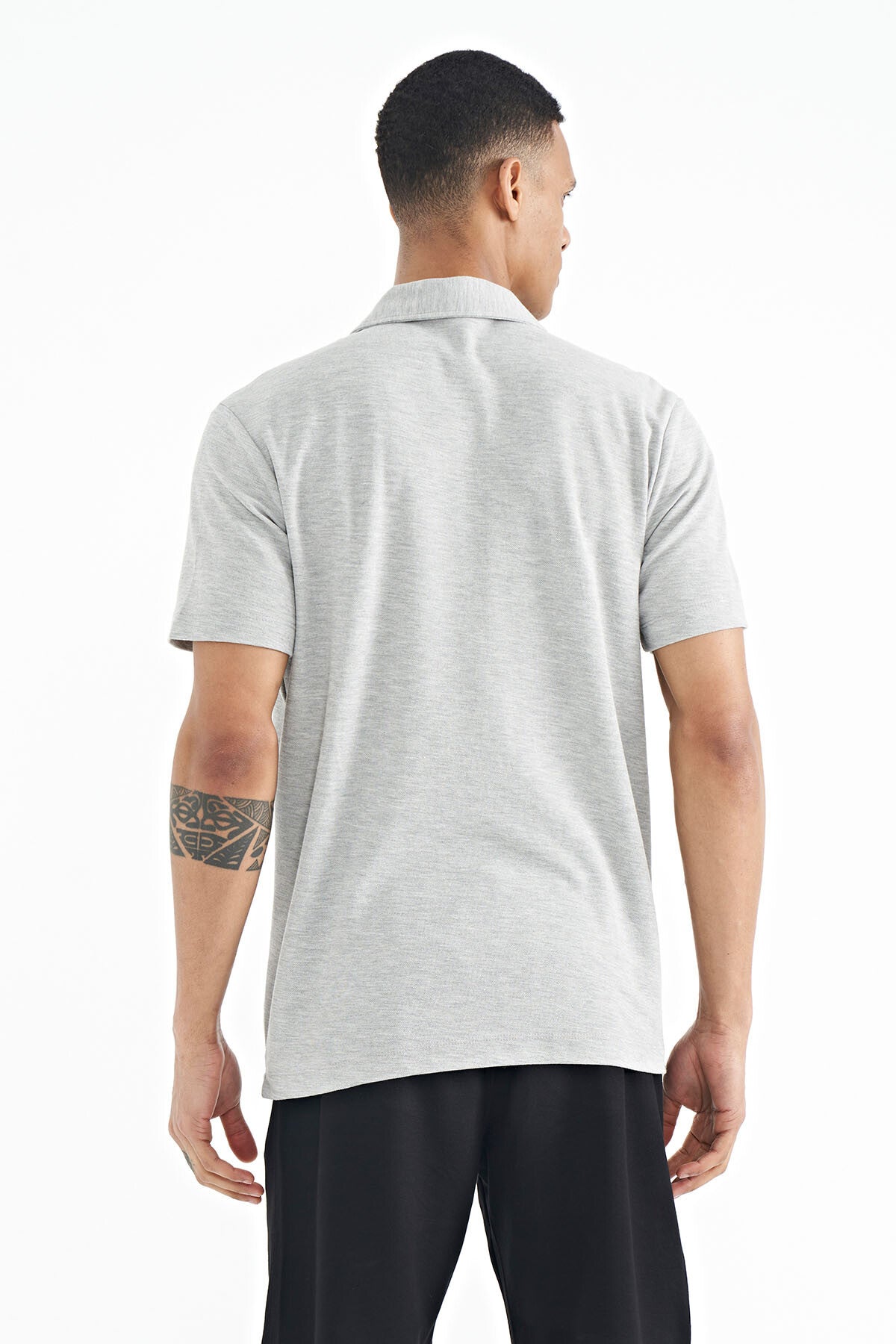 Gri Melanj Polo Yaka Logo Nakışlı Standart Form Erkek T-shirt - 88237