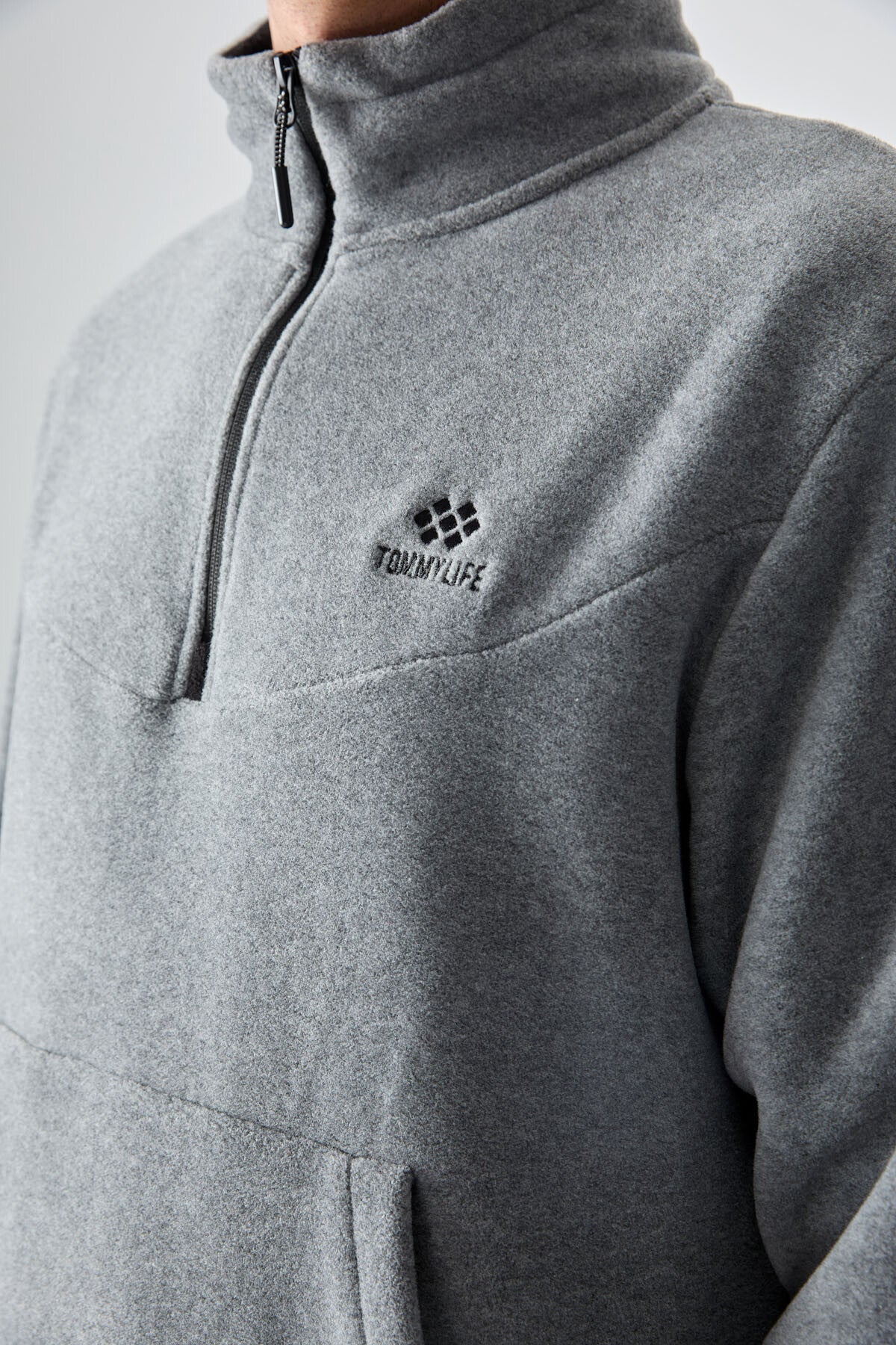 Gri Melanj Yarım Fermuar Dik Yaka Lastik Paça Polar Erkek Eşofman Takımı - 85159