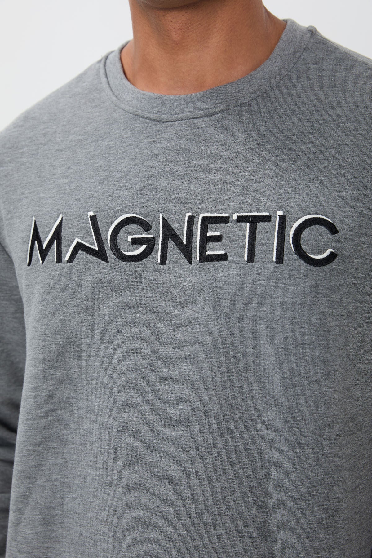 Gri Melanj Yazı Nakışlı O Yaka Rahat Form İçi Polarlı Erkek Sweatshirt - 88020