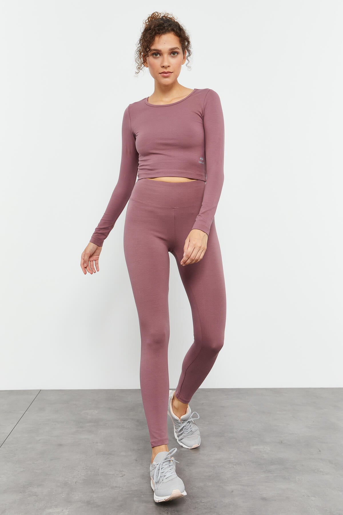 Gül Kurusu Uzun Kollu Dar Kalıp  O Yaka Kadın Crop Top T-Shirt - 97150
