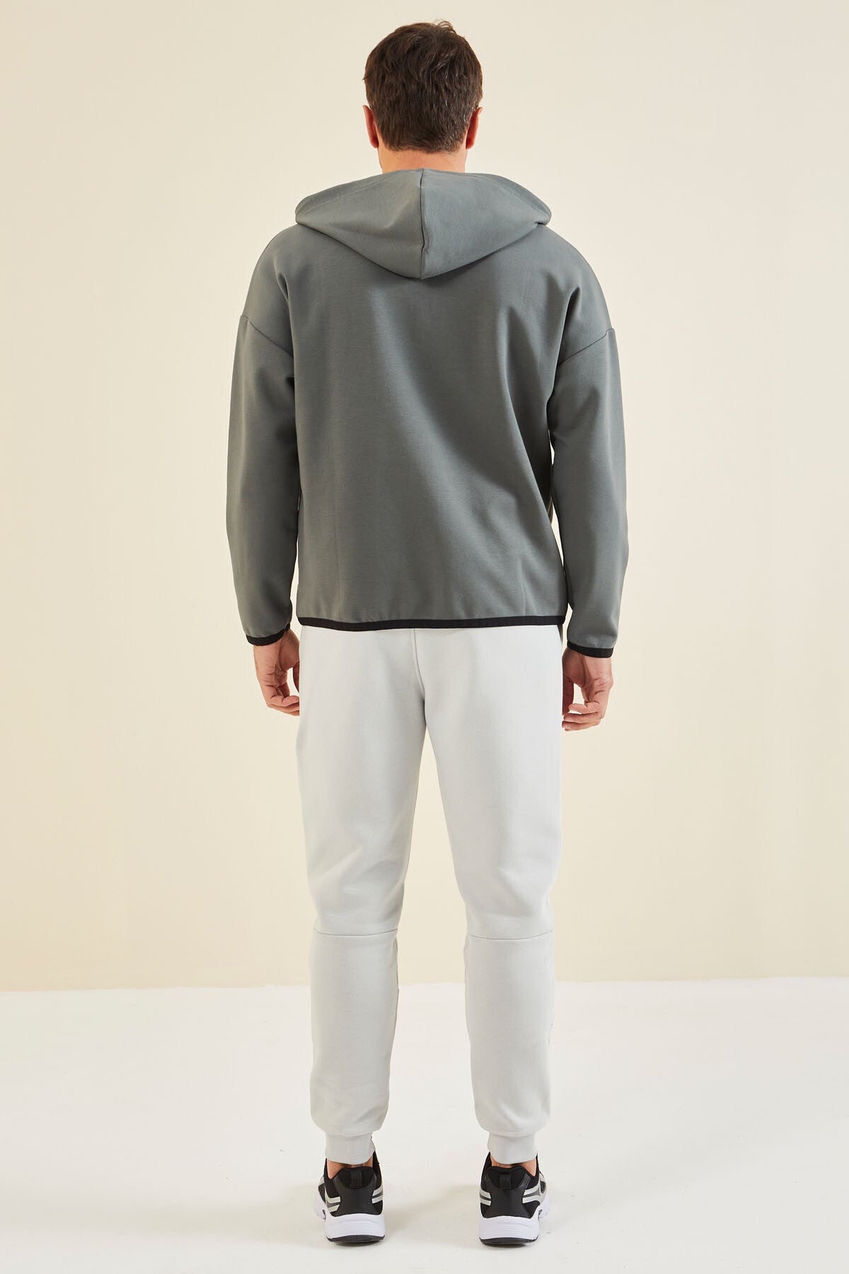 Haki Kapüşonlu  Gizli Cep Detaylı Erkek Sweatshirt - 88288