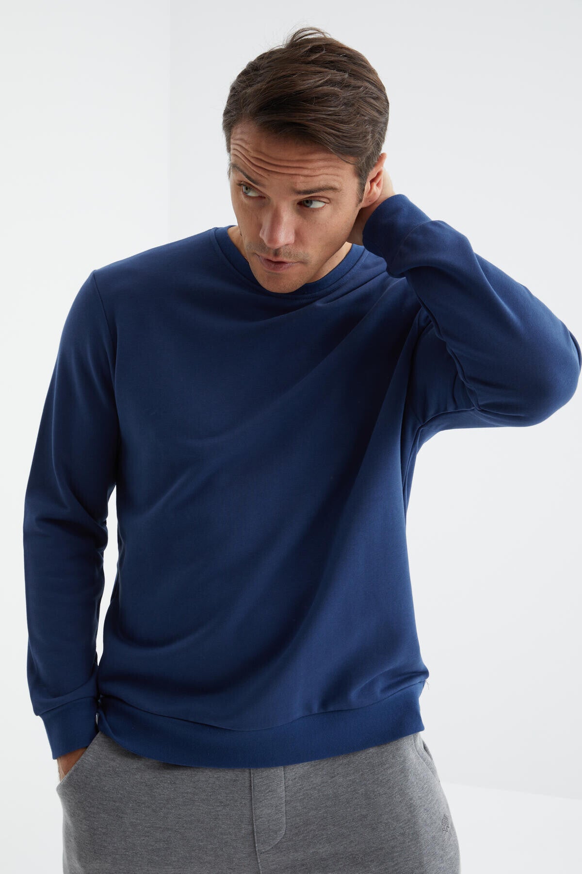 İndigo Basic O Yaka Rahat Form Erkek Sweatshirt - 88053