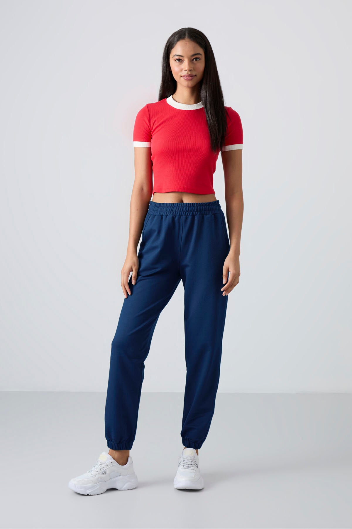 İndigo Cepli Yüksek Bel Rahat Form Lastik Paça Kadın Eşofman Alt - 94583