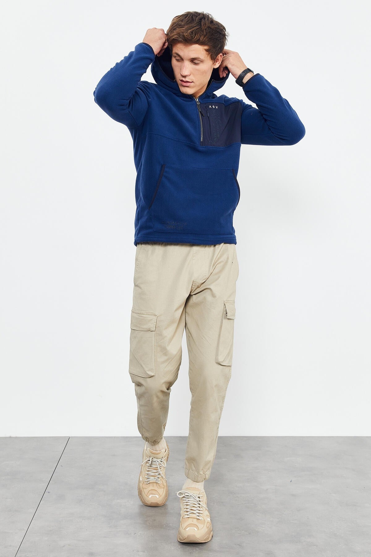 İndigo Nakışlı Yarım Fermuar Kapüşonlu Standart Kalıp Erkek Polar Sweatshirt - 87996