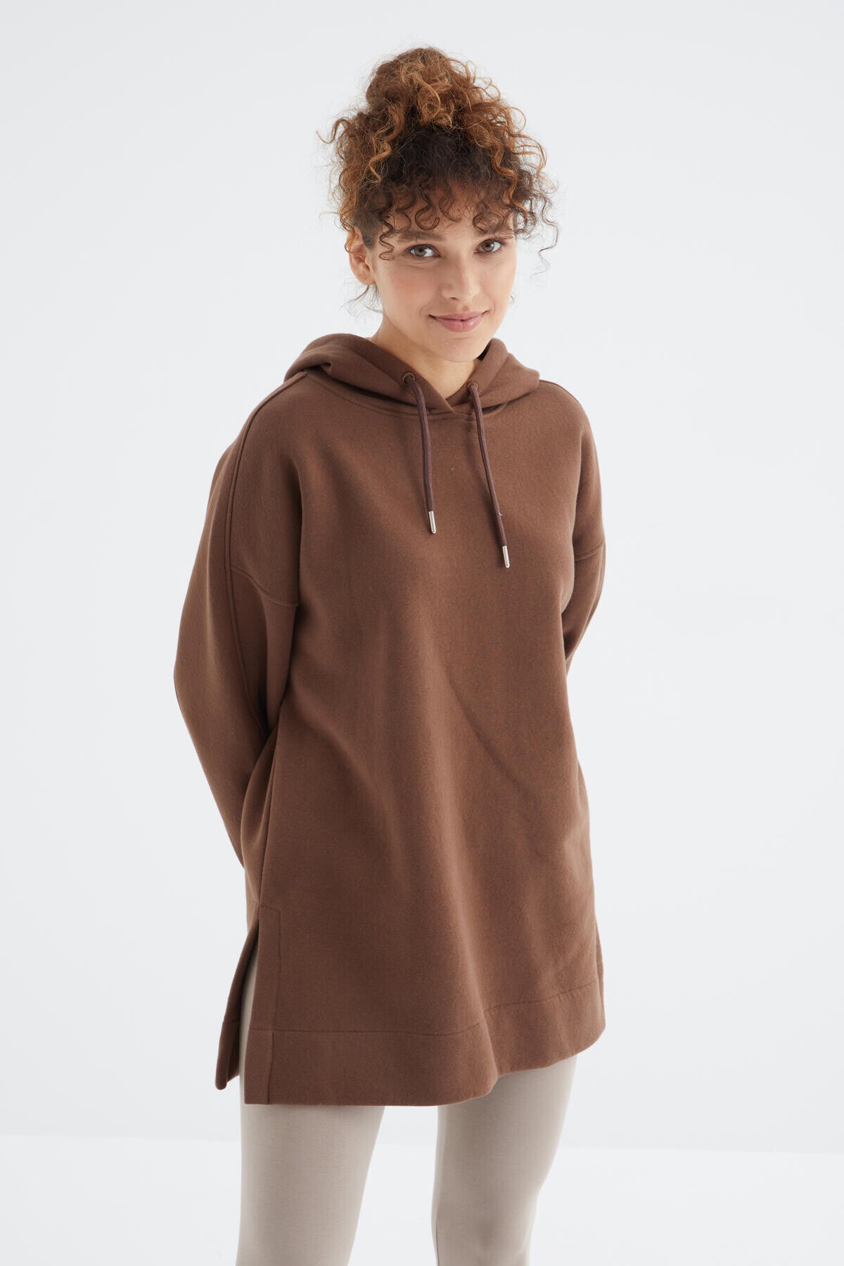 Kahverengi Reglan Kol Basic Kapüşonlu Oversize Sweatshirt Tunik - 97242