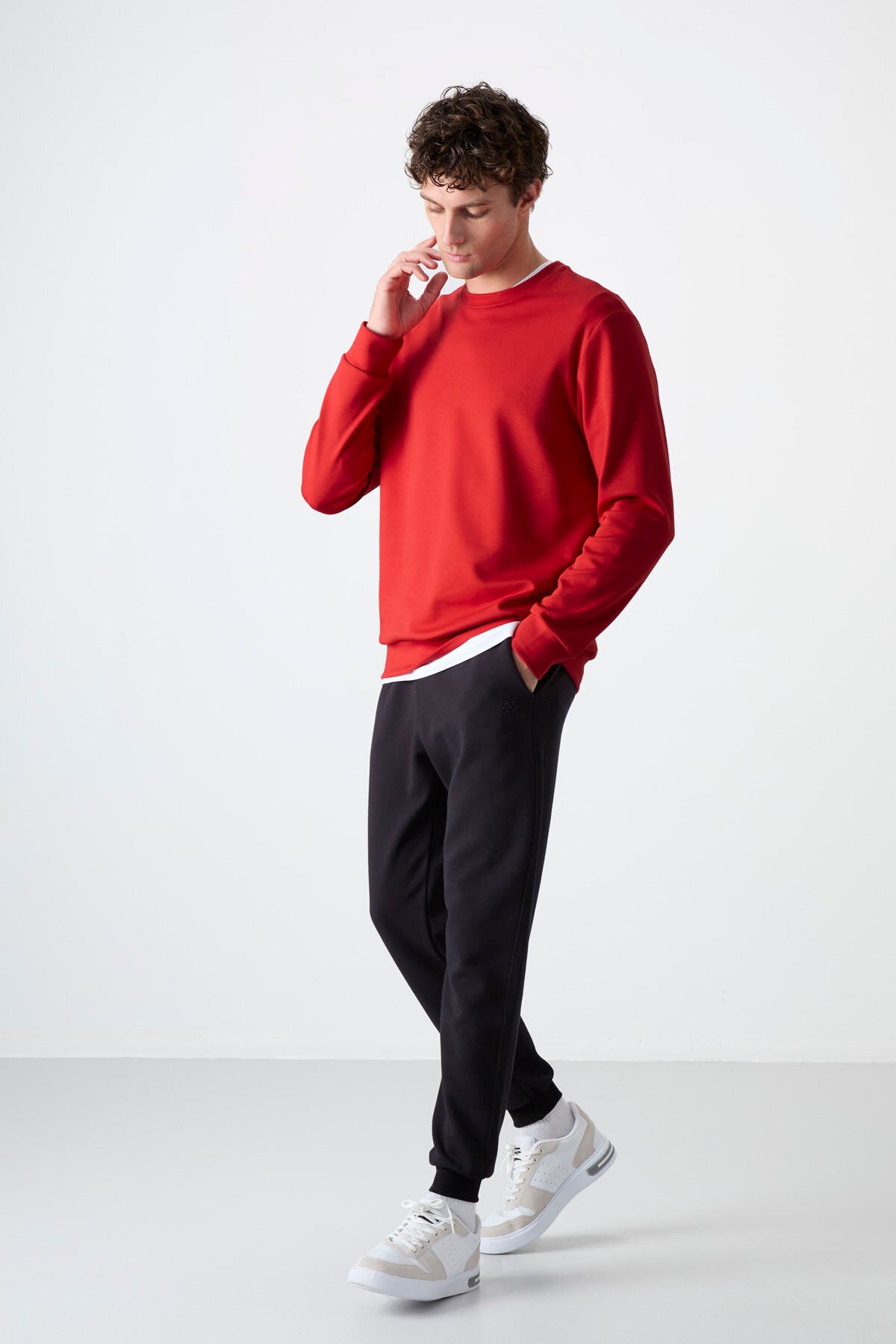 Kırmızı Basic O Yaka Rahat Form Erkek Sweatshirt - 88053