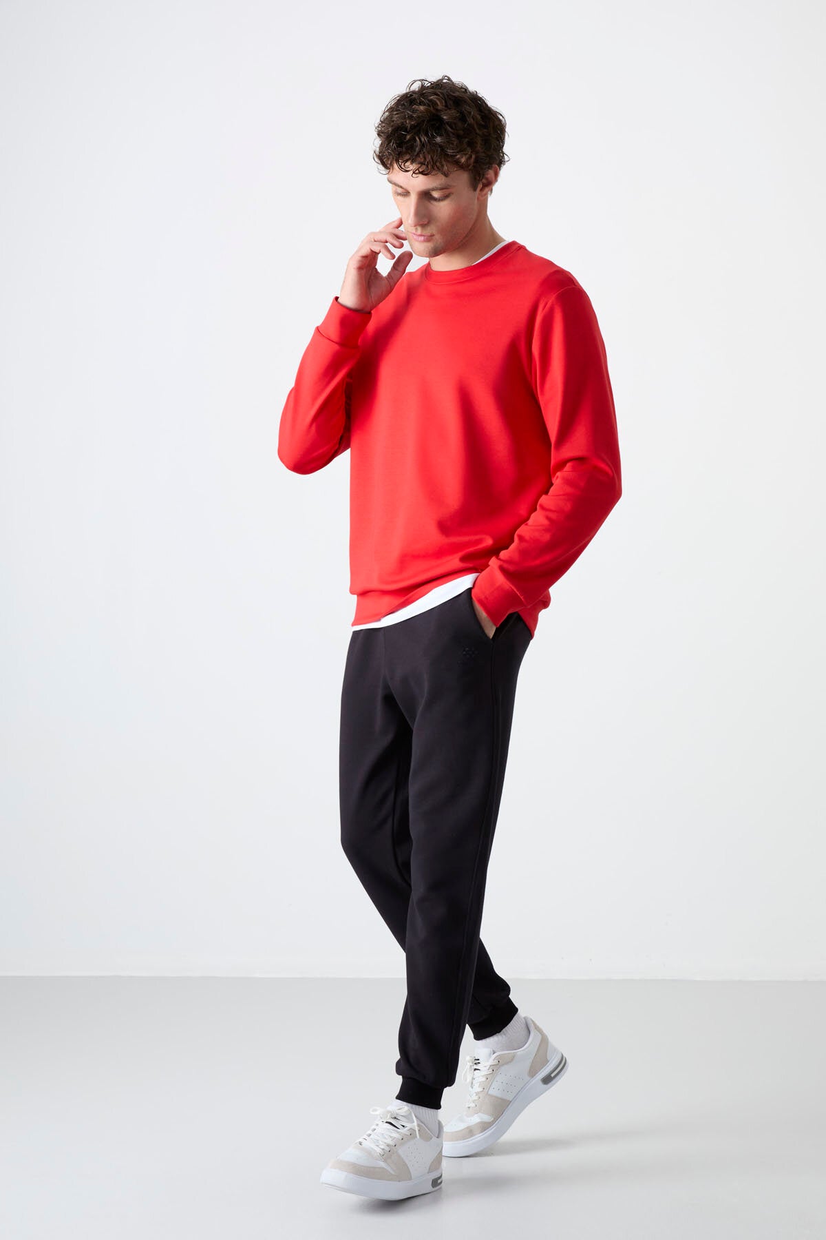 Kırmızı Basic O Yaka Rahat Form Erkek Sweatshirt - 88053