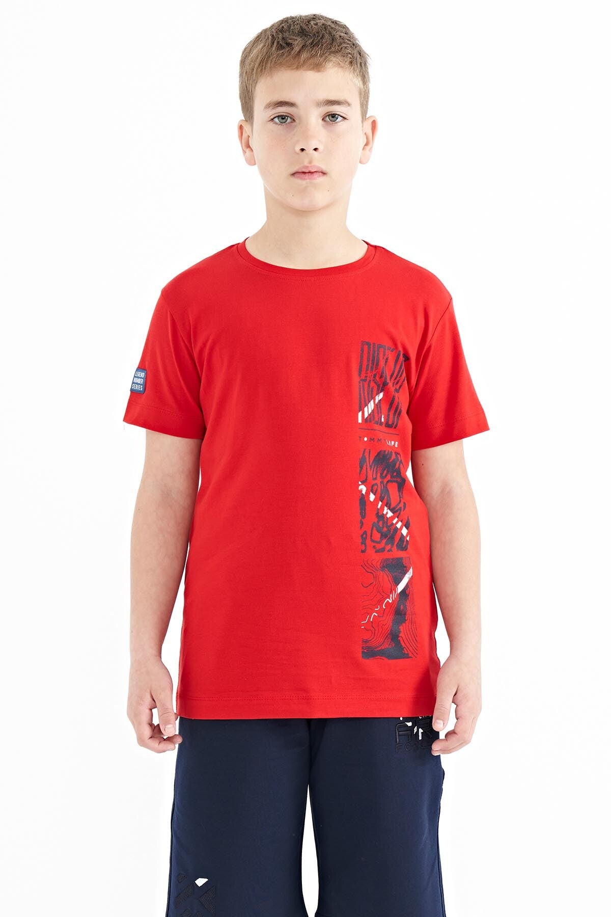 Kırmızı Baskı Detaylı O Yaka Standart Kalıp Erkek Çocuk T-Shirt - 11104