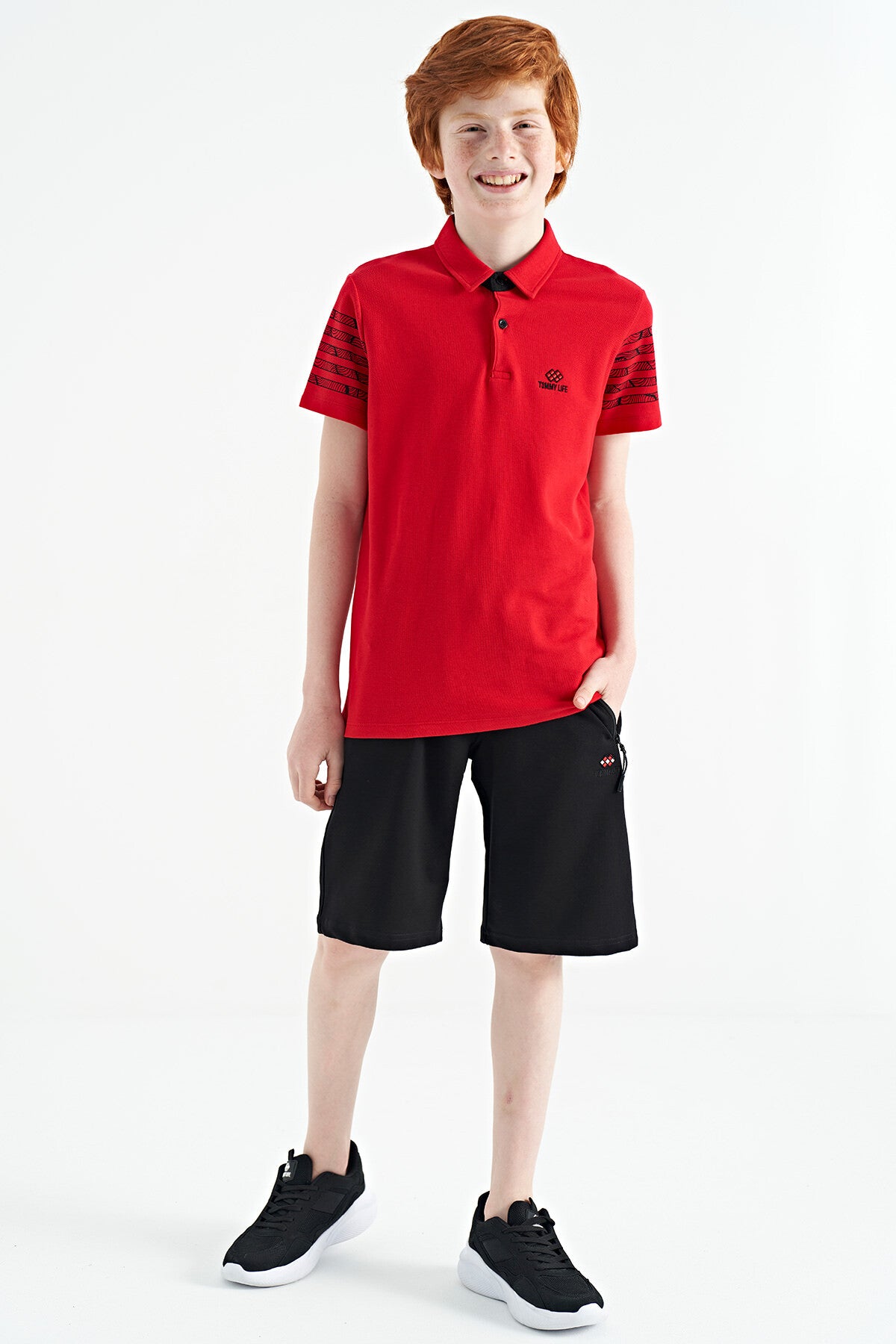 Kırmızı Kol Baskı Detaylı Standart Kalıp Polo Yaka Erkek Çocuk T-Shirt - 11093