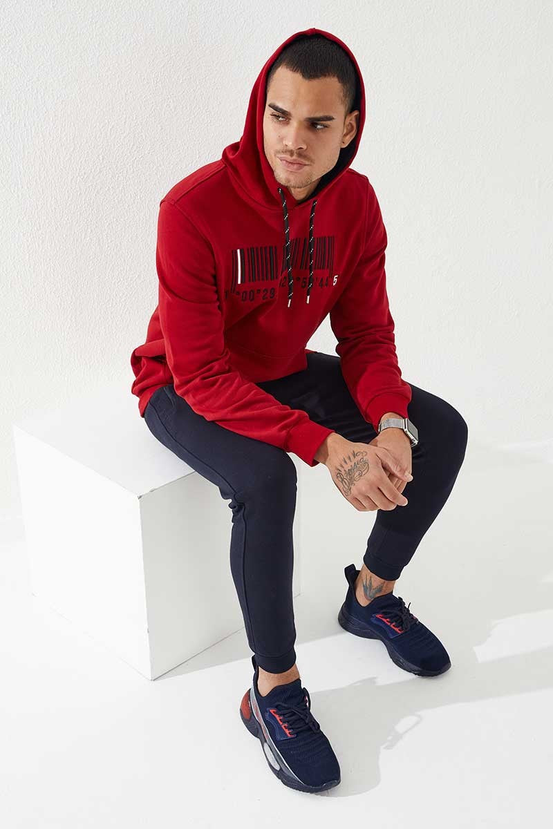 Kırmızı Nakışlı Kanguru Cep Standart Kalıp Kapüşonlu Erkek Sweatshirt - 87839