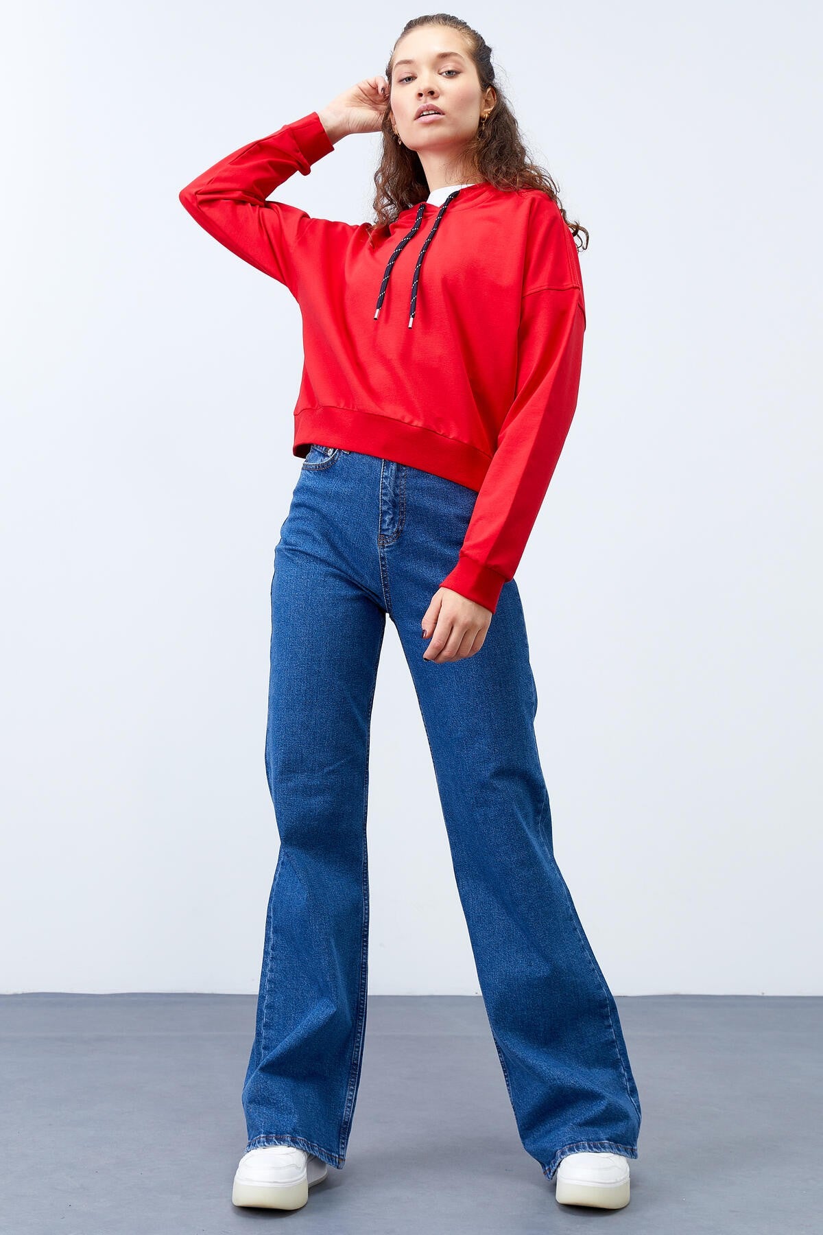 Kırmızı Uzun Kol Rahat Form Kapüşonlu Kadın Sweatshirt - 97115