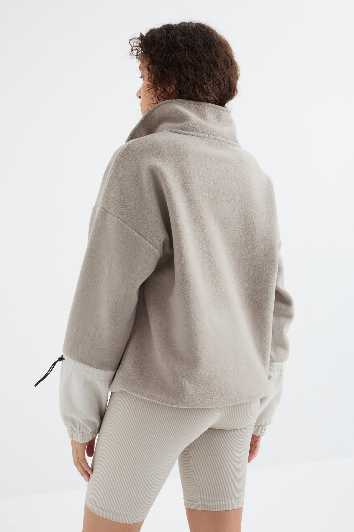 Koyu Bej Etek Ucu Büzgülü Yarım Fermuarlı Oversize Kadın Polar Sweatshirt - 97238