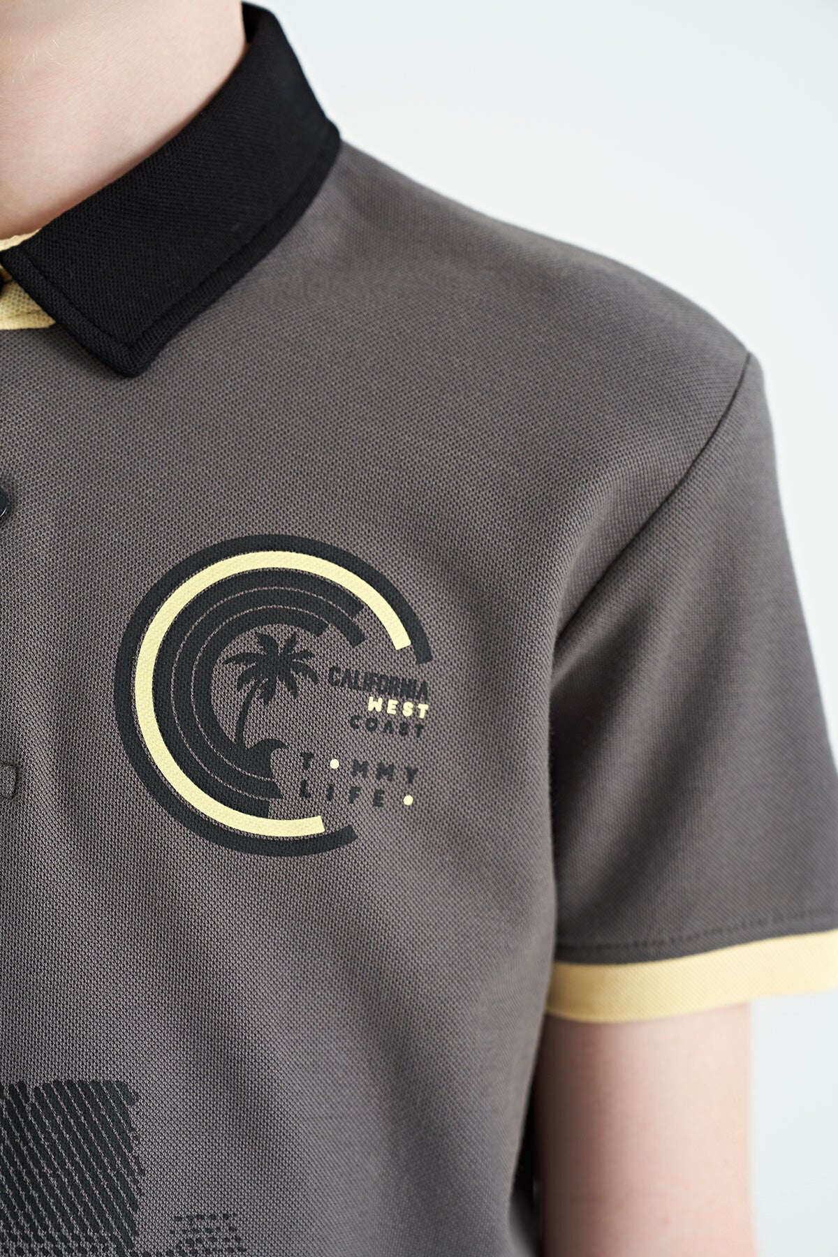 Koyu Gri Baskı Detaylı Polo Yaka Standart Kalıp Erkek Çocuk T-Shirt - 11094
