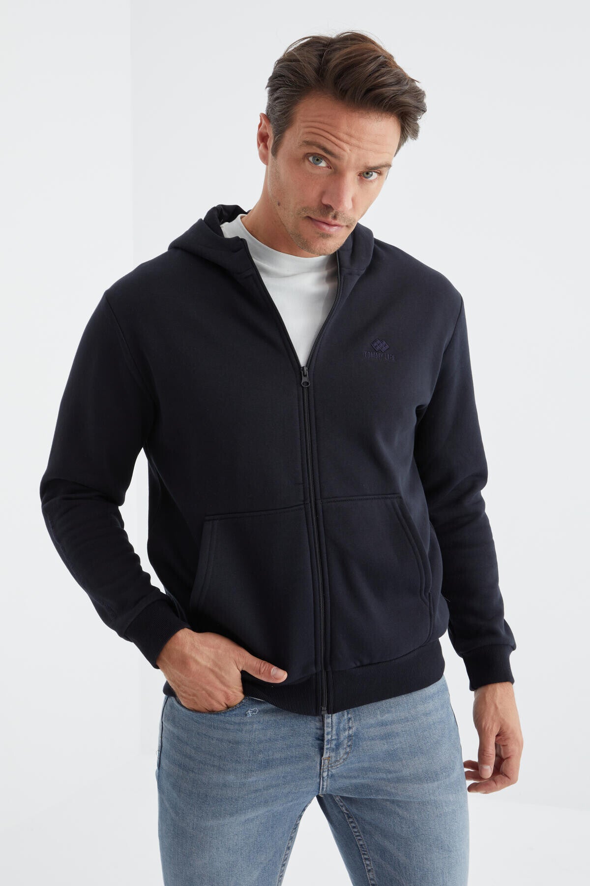 Lacivert Basic Kapüşonlu Rahat Form Nakış Detaylı Fermuarlı Erkek Sweatshirt - 88035