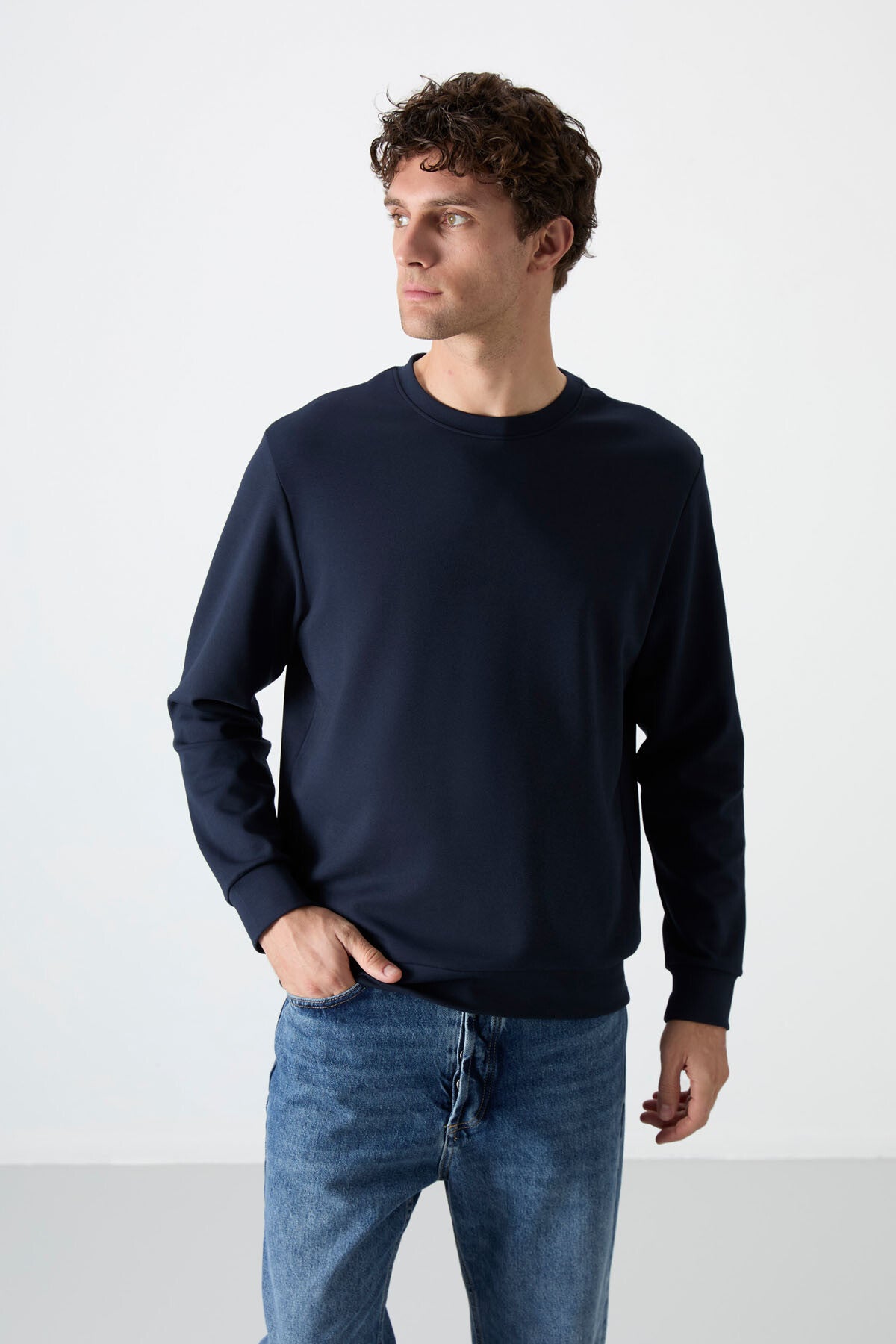 Lacivert Basic O Yaka Rahat Form Erkek Sweatshirt - 88053