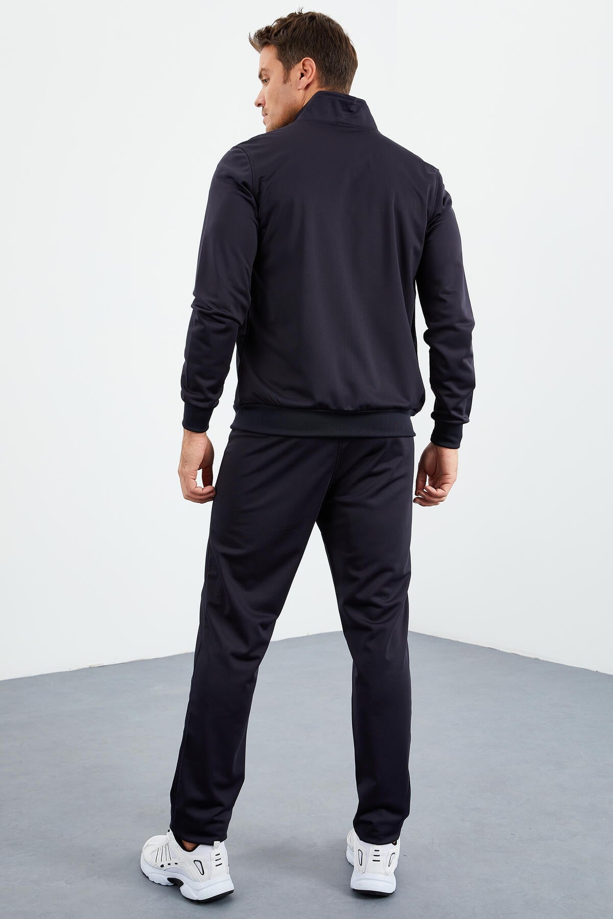 Lacivert Dik Yaka Fermuarlı Standart Kalıp Klasik Paça Erkek Eşofman Takımı  - 85162