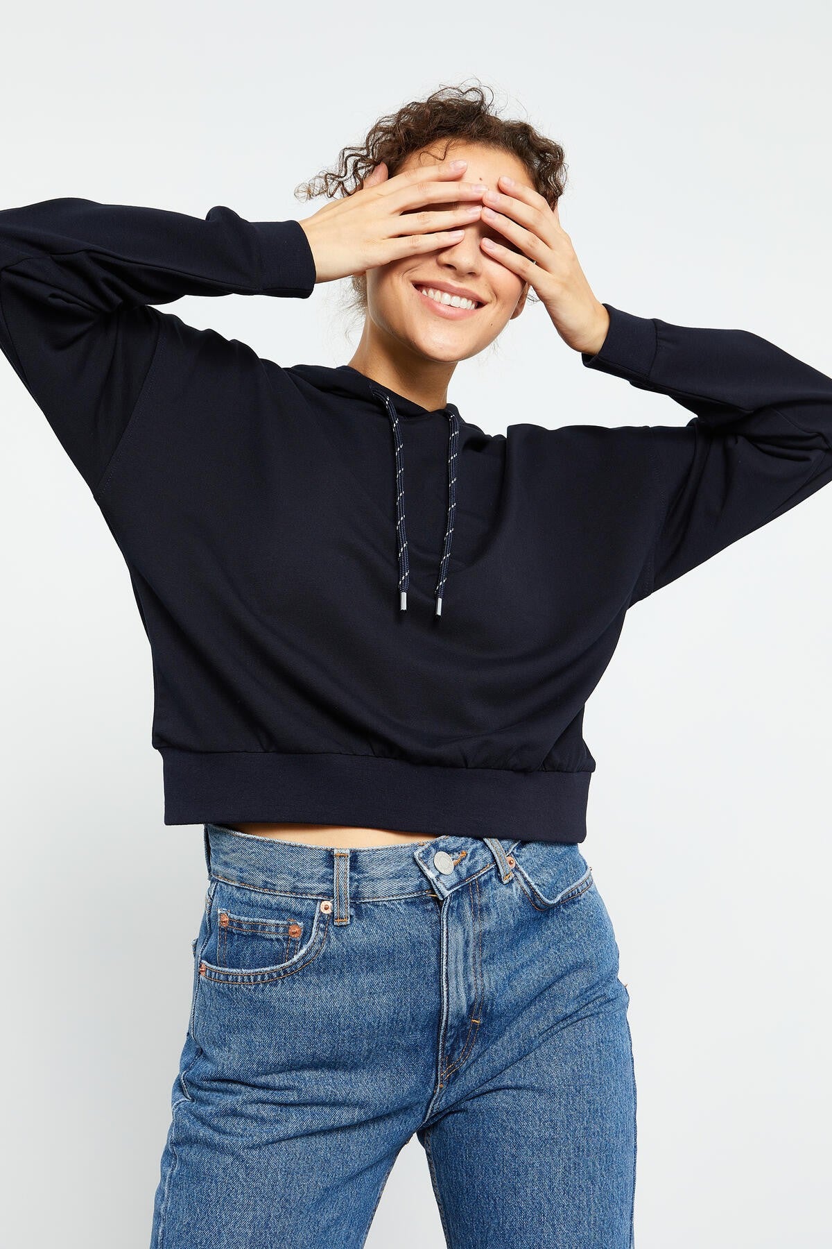 Lacivert Uzun Kol Rahat Form Kapüşonlu Kadın Sweatshirt - 97115