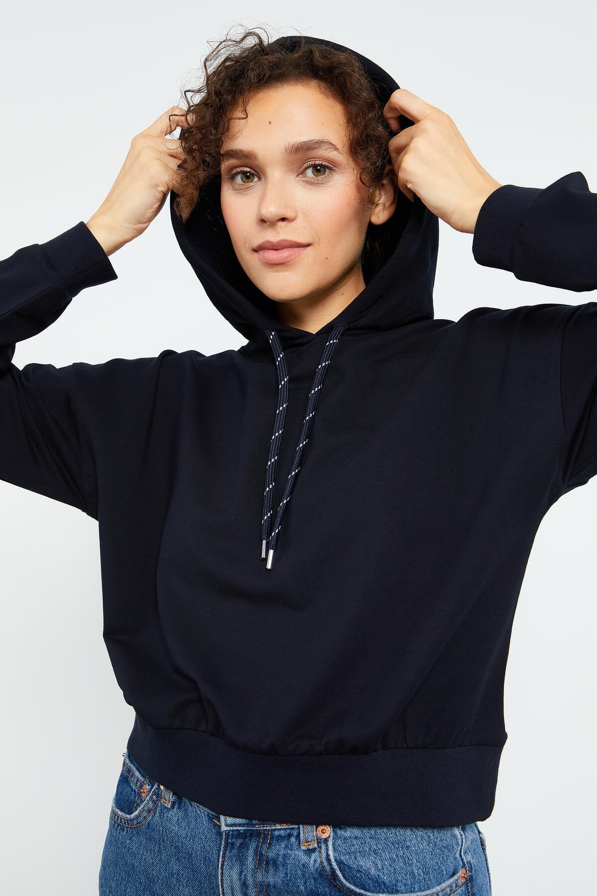 Lacivert Uzun Kol Rahat Form Kapüşonlu Kadın Sweatshirt - 97115