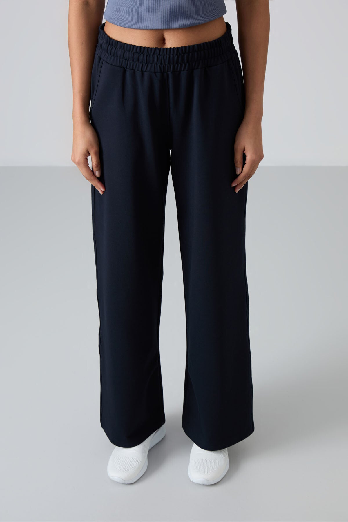 Lacivert Yüksek Bel Cepli Rahat Form Geniş Paça Kadın Eşofman Alt - 94567