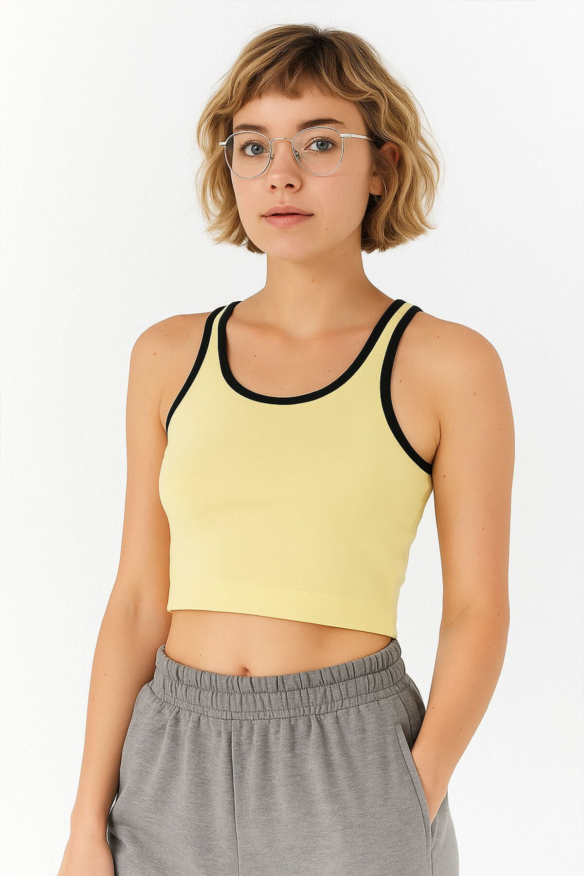 Limon Basic Sıfır Kol Dar Kalıp U Yaka Kadın Crop Top Atlet - 97162
