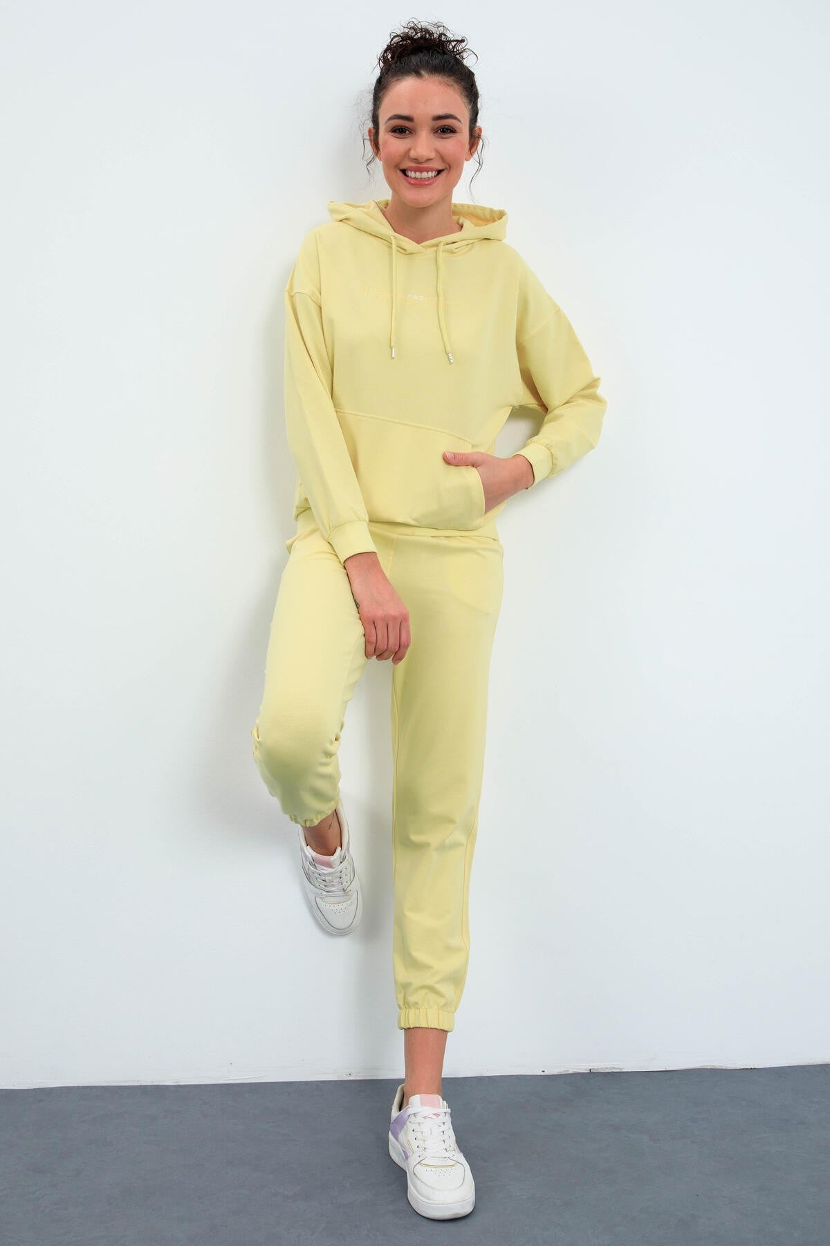 Limon Kapüşonlu Kanguru Cep Oversize Lastik Paça Kadın Eşofman Takımı - 95288