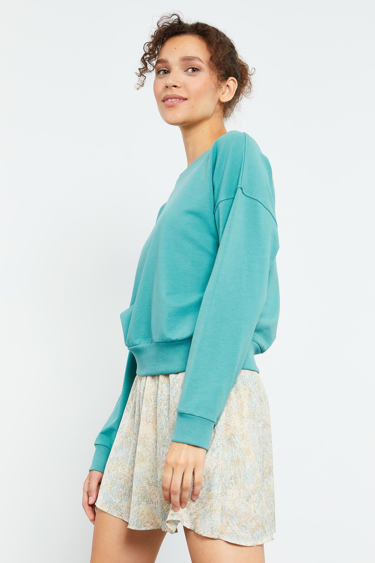 Mint Yeşili Basic Rahat Form O Yaka Kadın Sweatshirt - 97114