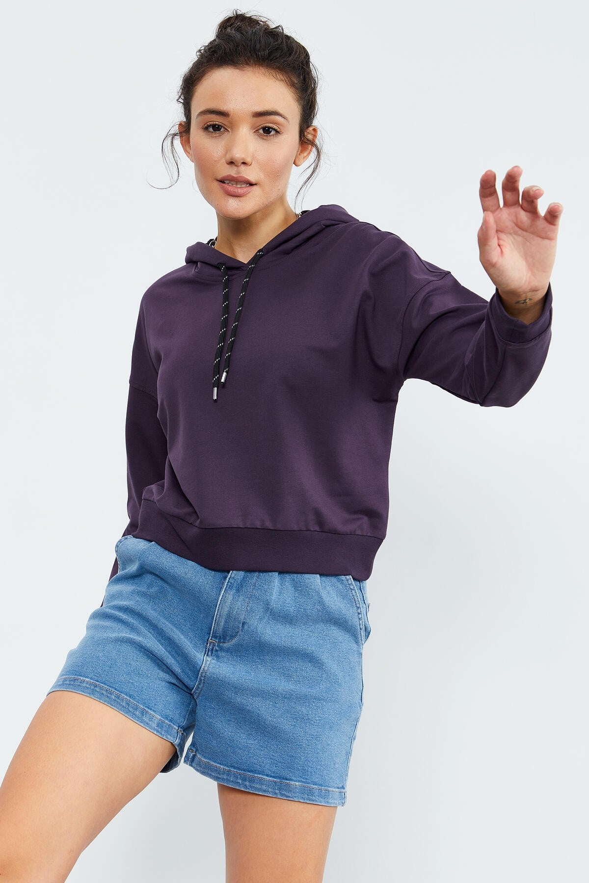 Mor Uzun Kol Rahat Form Kapüşonlu Kadın Sweatshirt - 97115