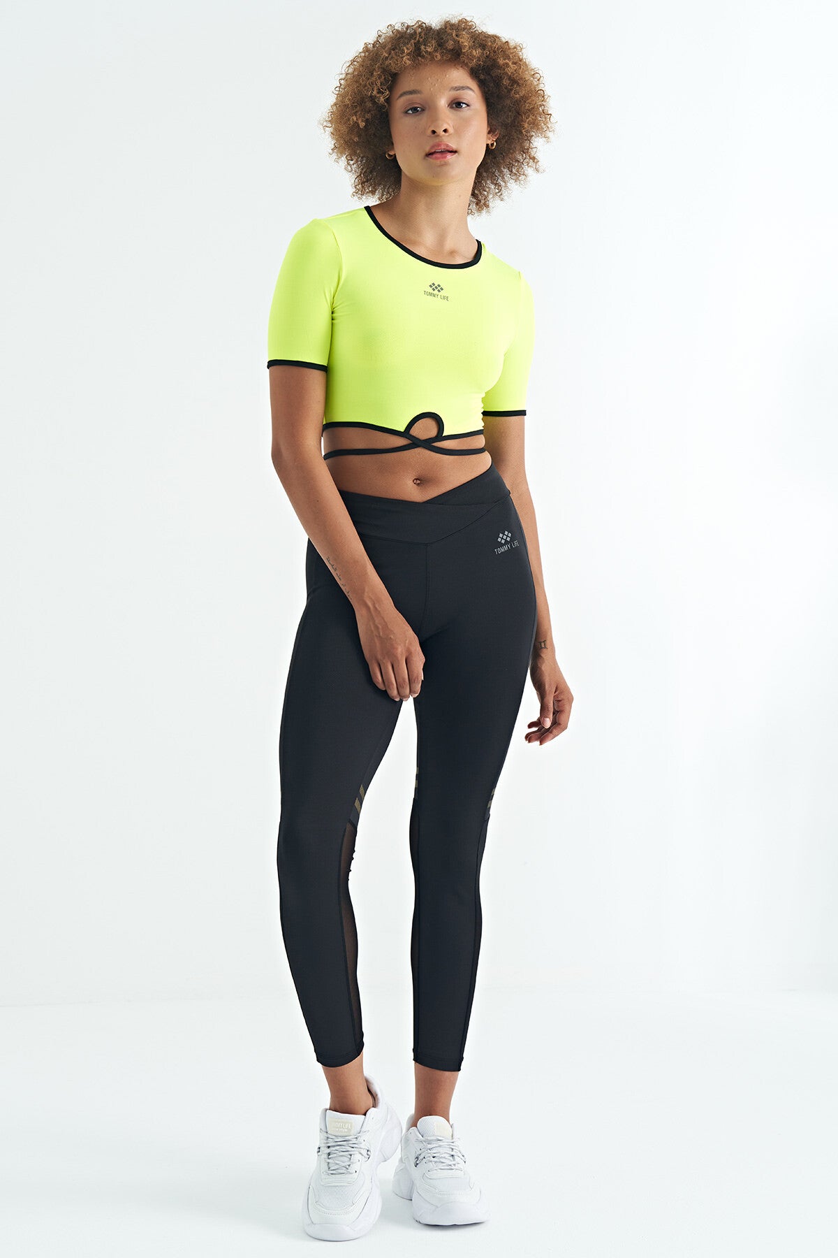 Neon Sarı Bel Bağlama Detaylı O Yaka Standart Kalıp Dalgıç Kumaş Kadın Crop T-Shirt - 97266