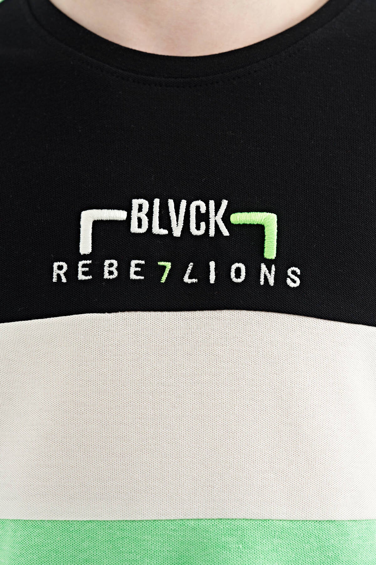Neon Yeşil Renk Geçişli Nakışlı Oversize Erkek Çocuk T-Shirt - 11159