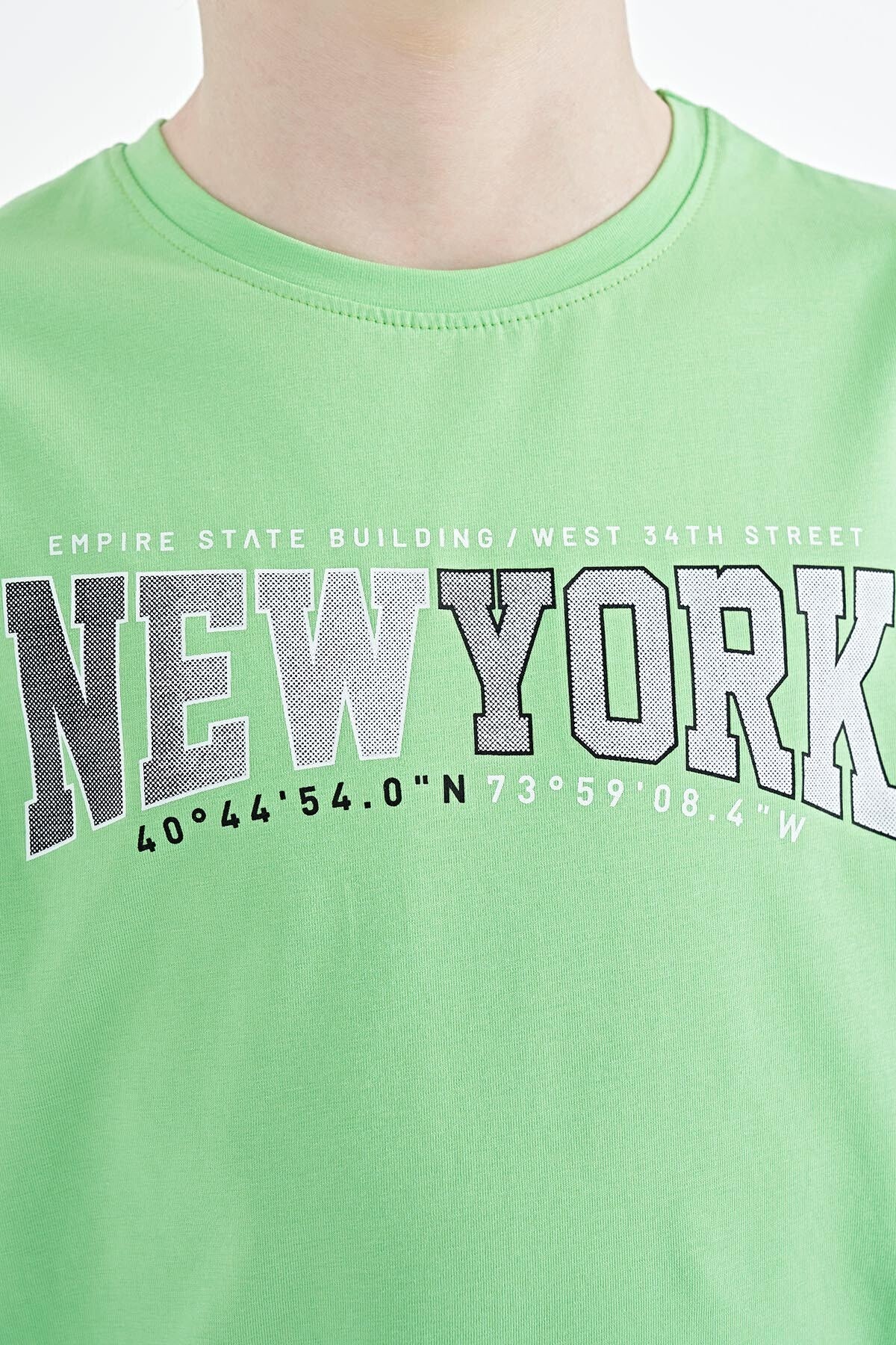 Neon Yeşil Yazı Baskılı Standart Kalıp O Yaka Erkek  Çocuk T-Shirt - 11105