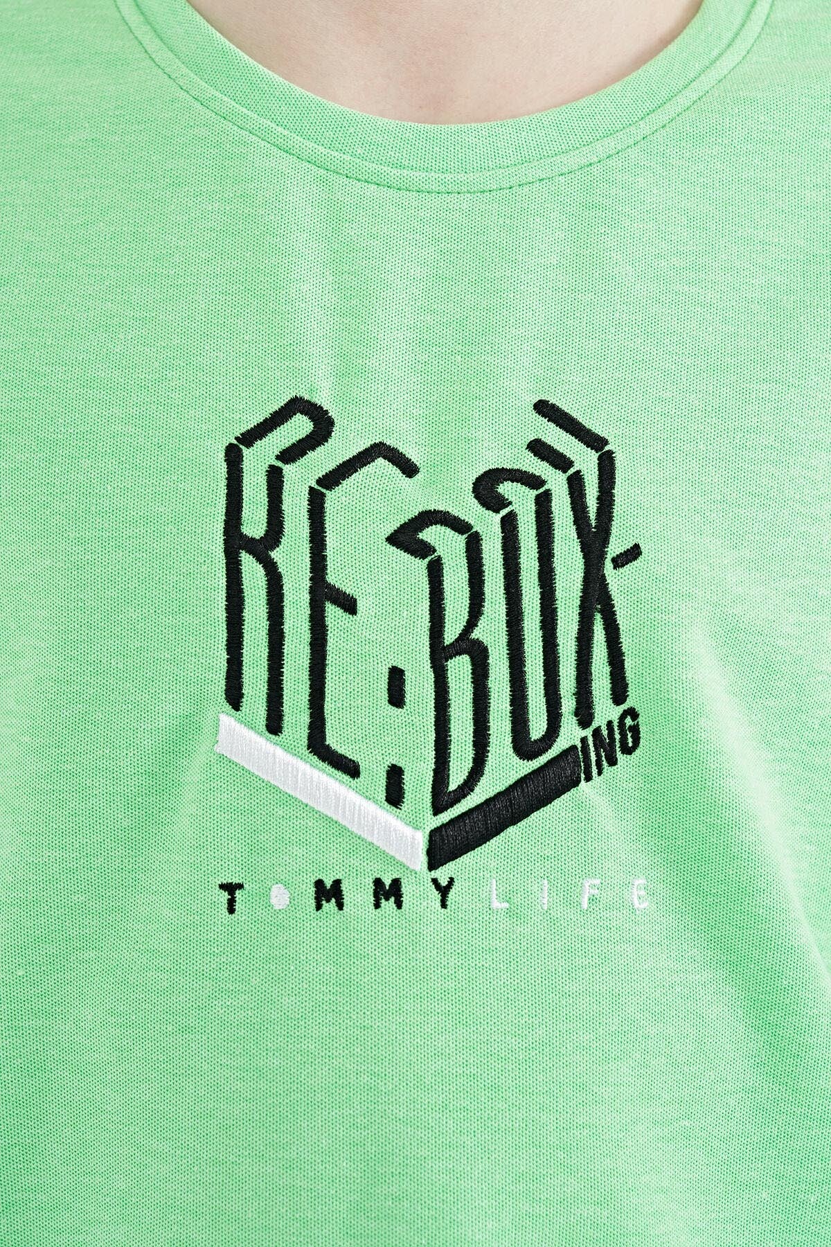 Neon Yeşil Yazı Nakışlı O Yaka Oversize Erkek Çocuk T-Shirt - 11151